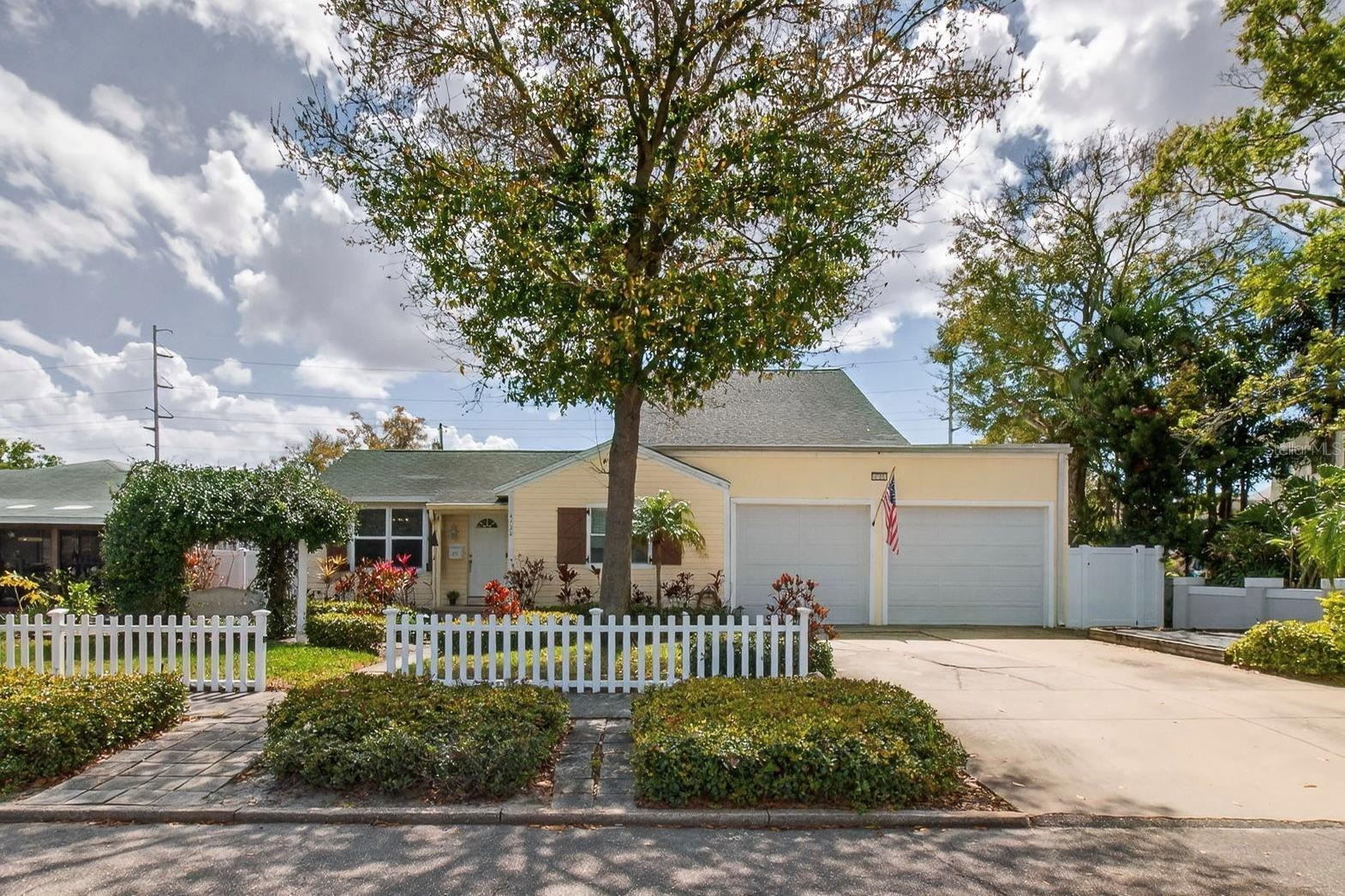 Details for 4728 13th Avenue N, ST PETERSBURG, FL 33713