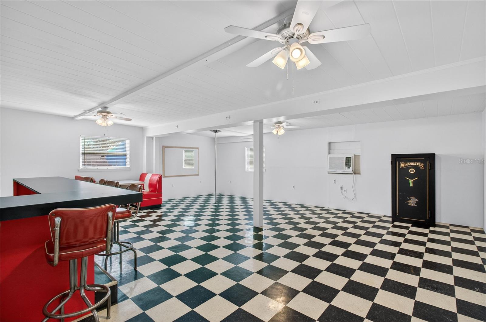 Image 10 of 51 For 4728 13th Avenue N