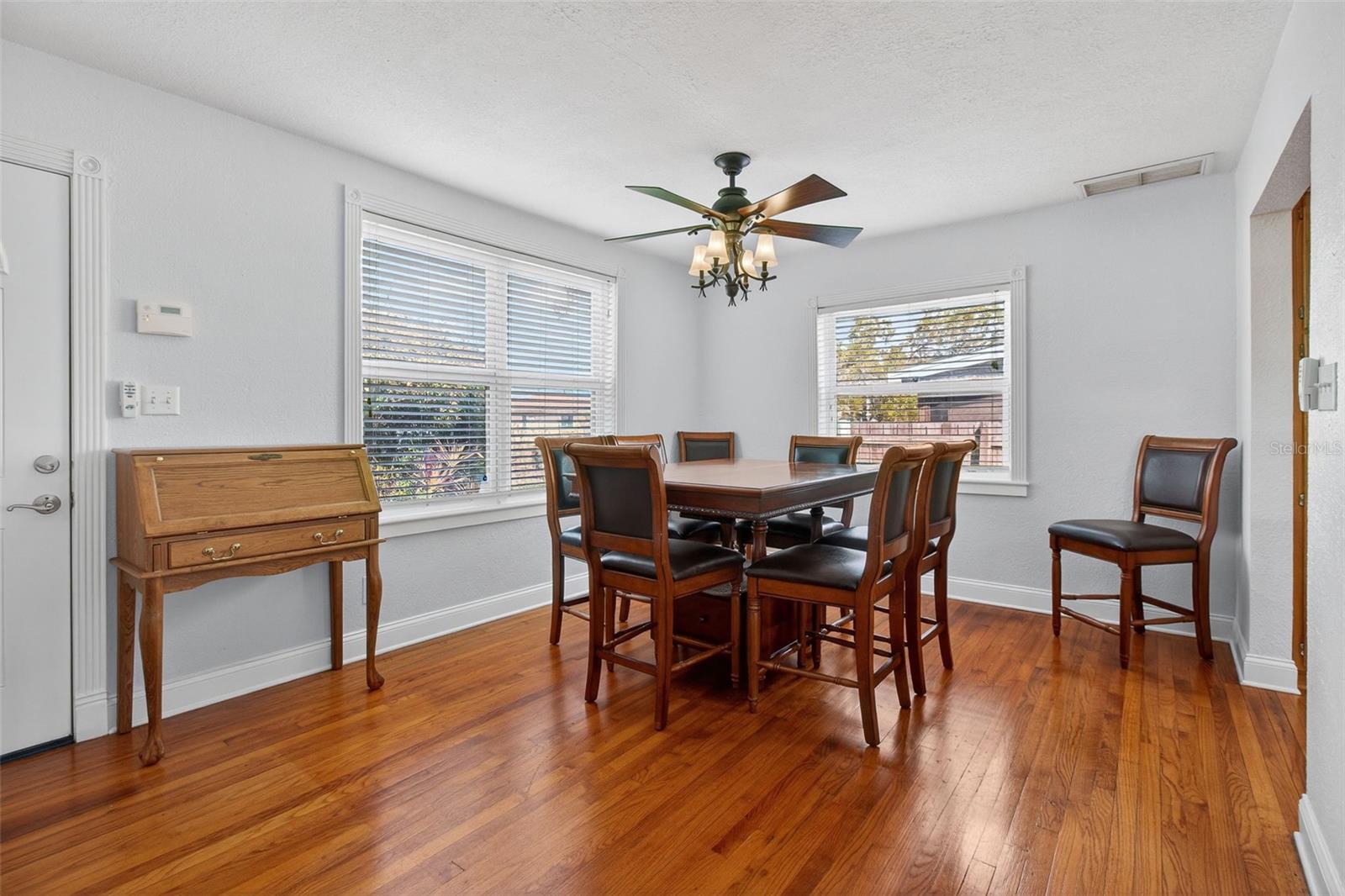 Image 18 of 51 For 4728 13th Avenue N