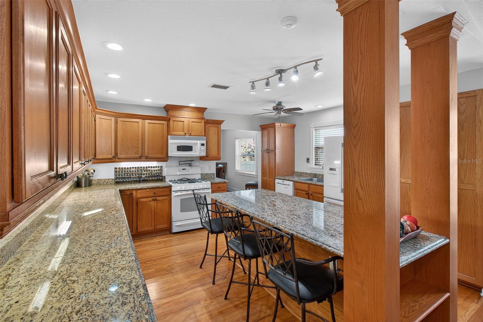 Image 22 of 51 For 4728 13th Avenue N