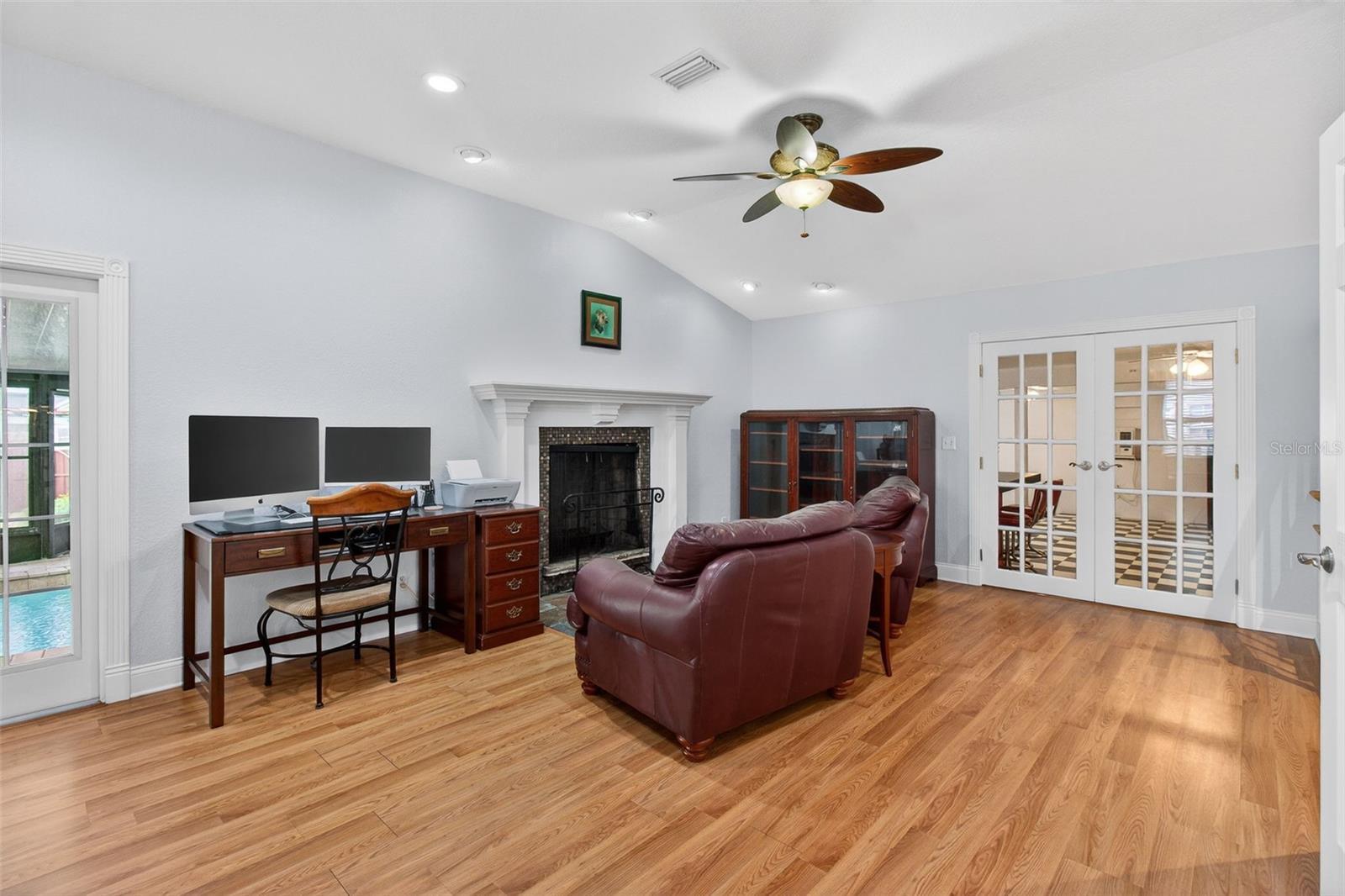 Image 25 of 51 For 4728 13th Avenue N