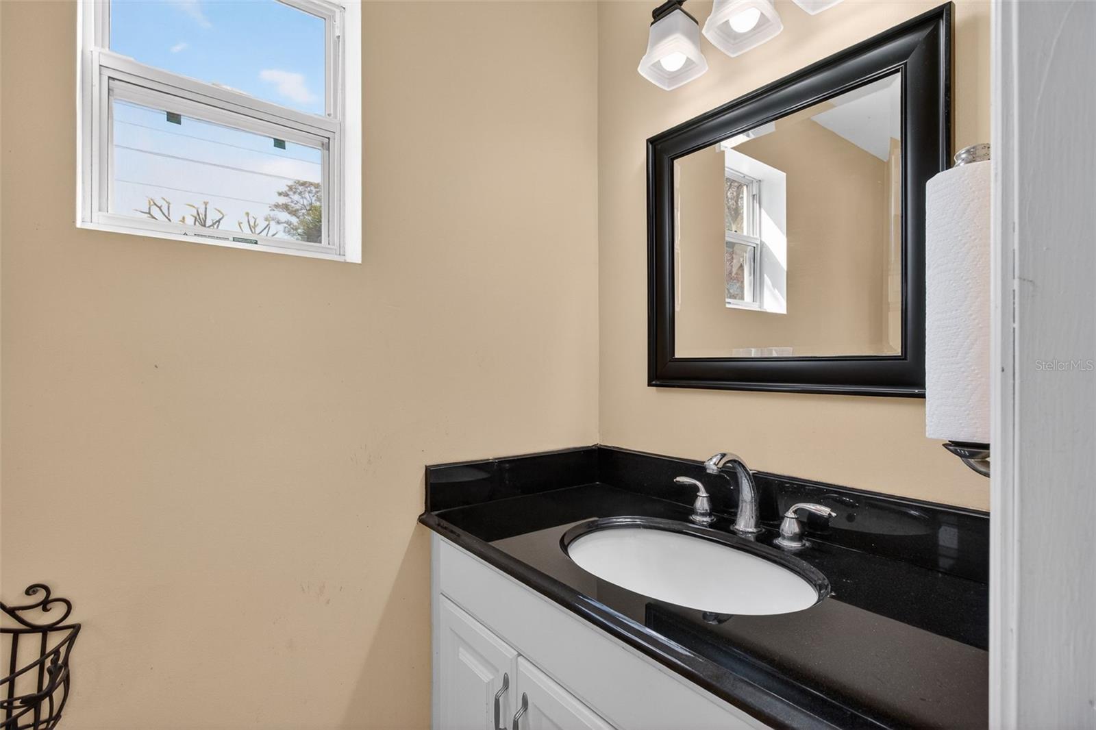 Image 35 of 51 For 4728 13th Avenue N