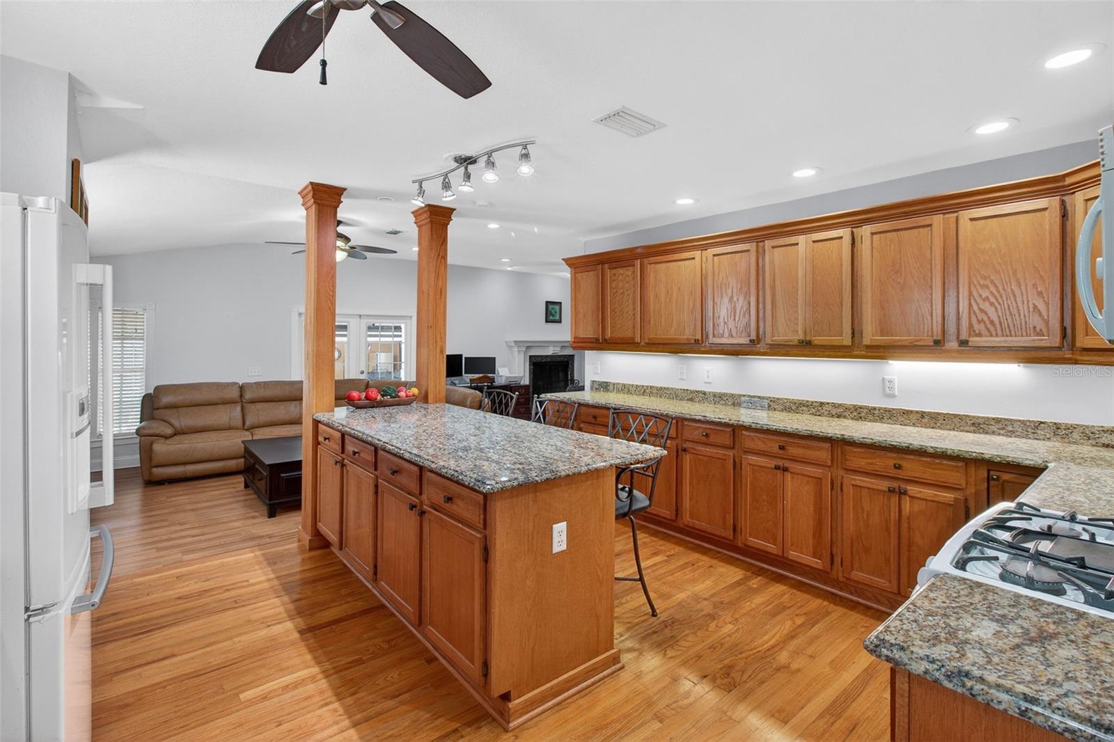 Image 8 of 51 For 4728 13th Avenue N