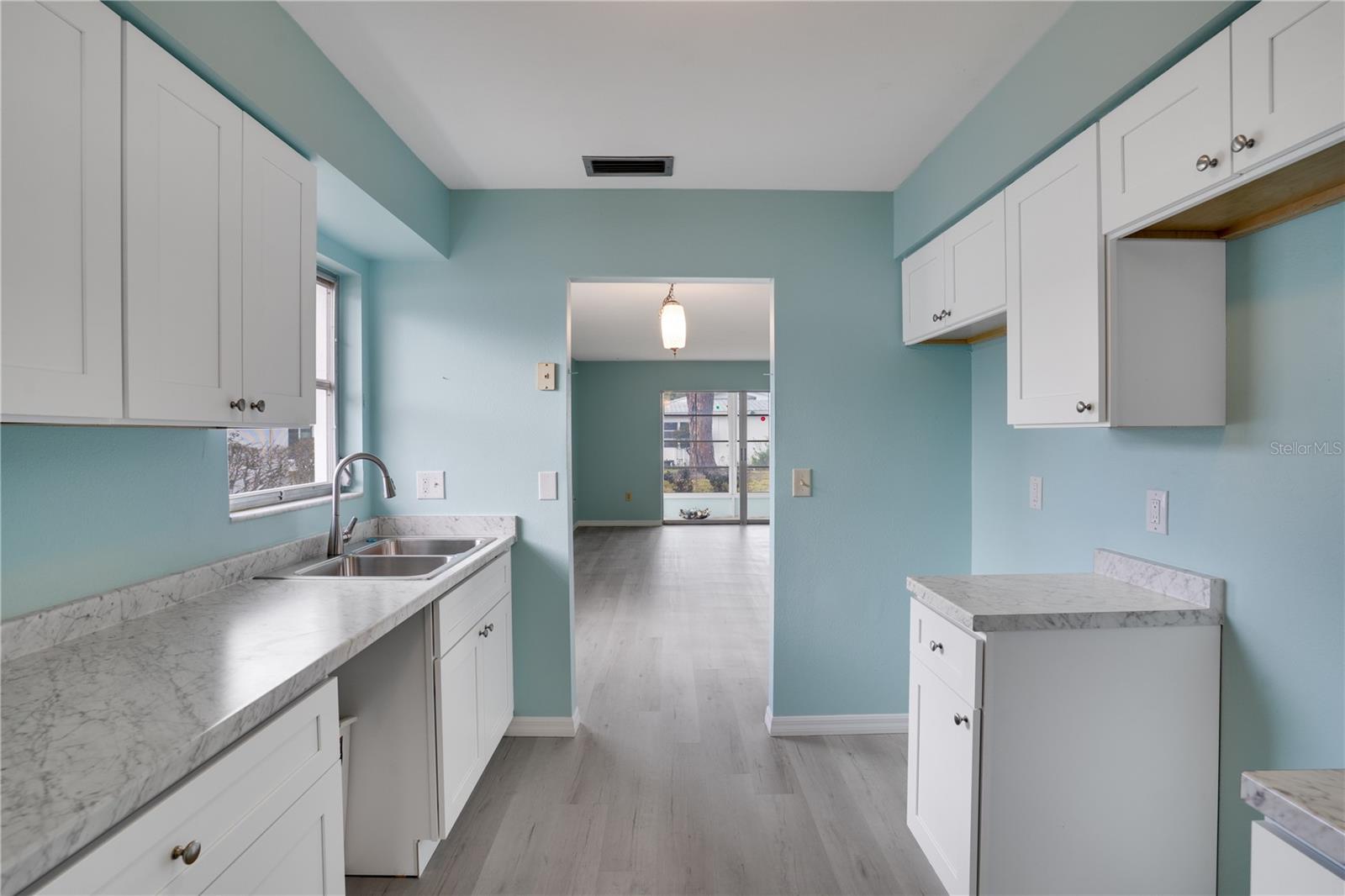 Image 12 of 35 For 216 Fair Winds Drive 216