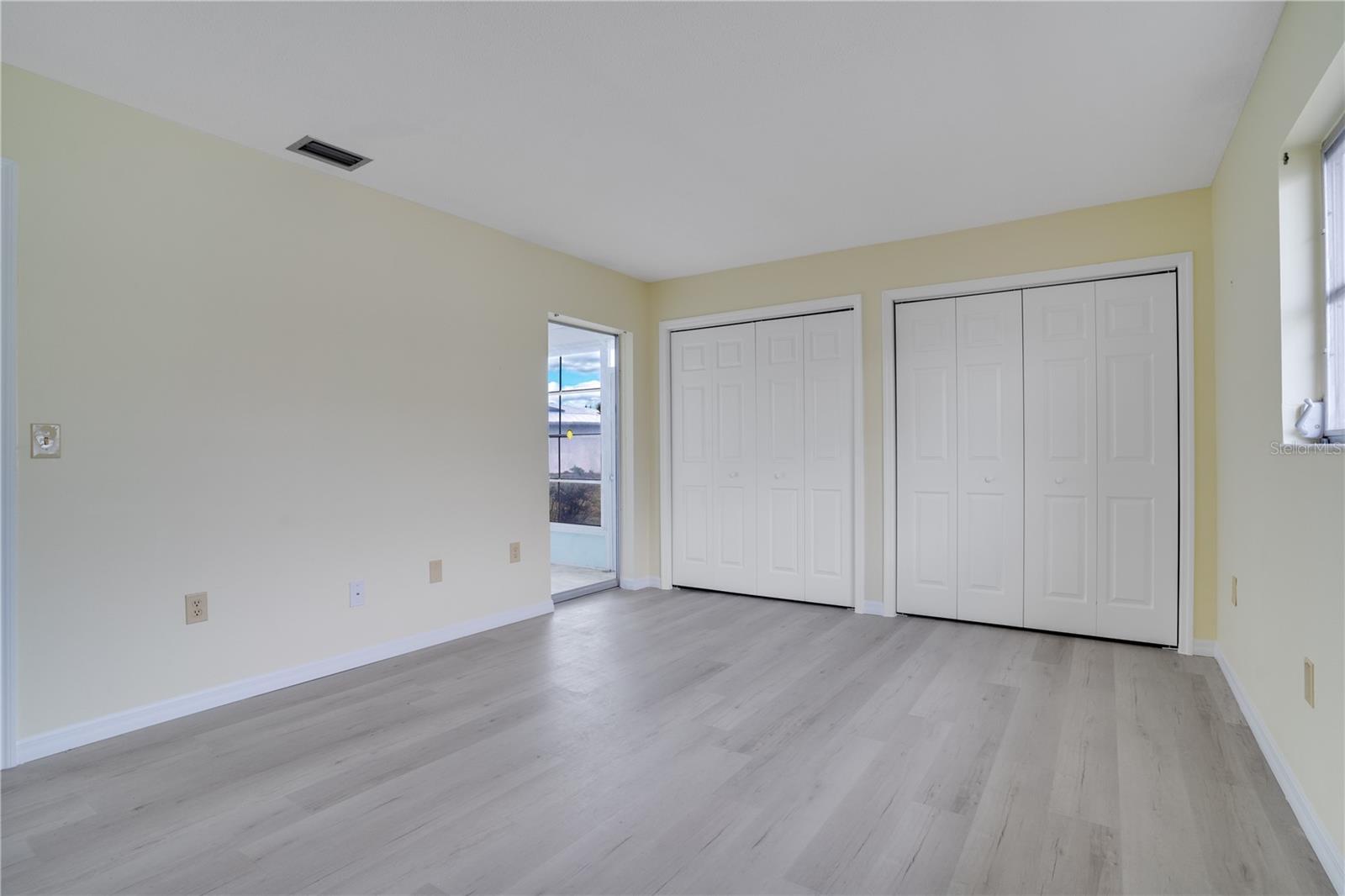 Image 14 of 35 For 216 Fair Winds Drive 216