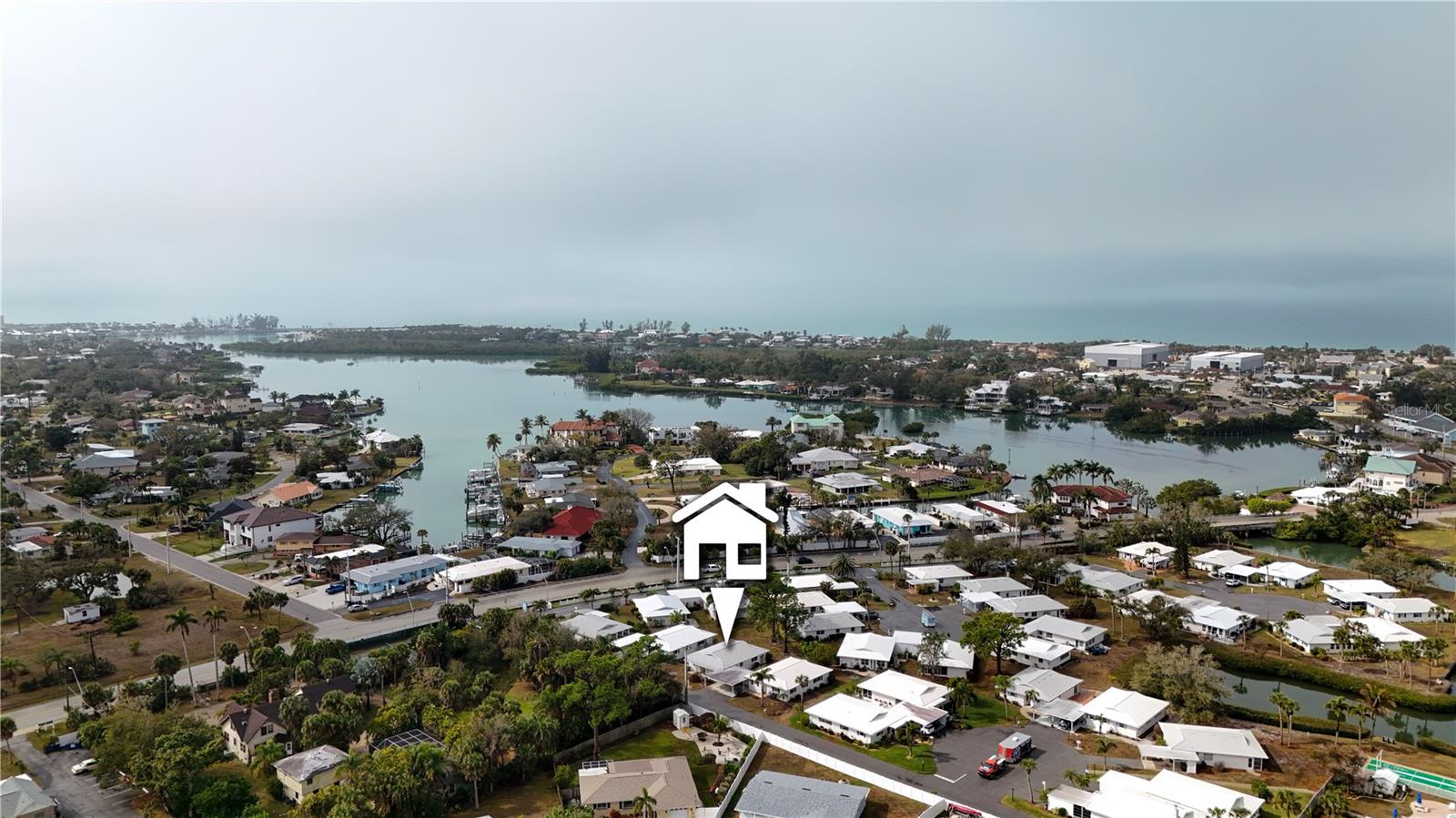 Image 30 of 35 For 216 Fair Winds Drive 216