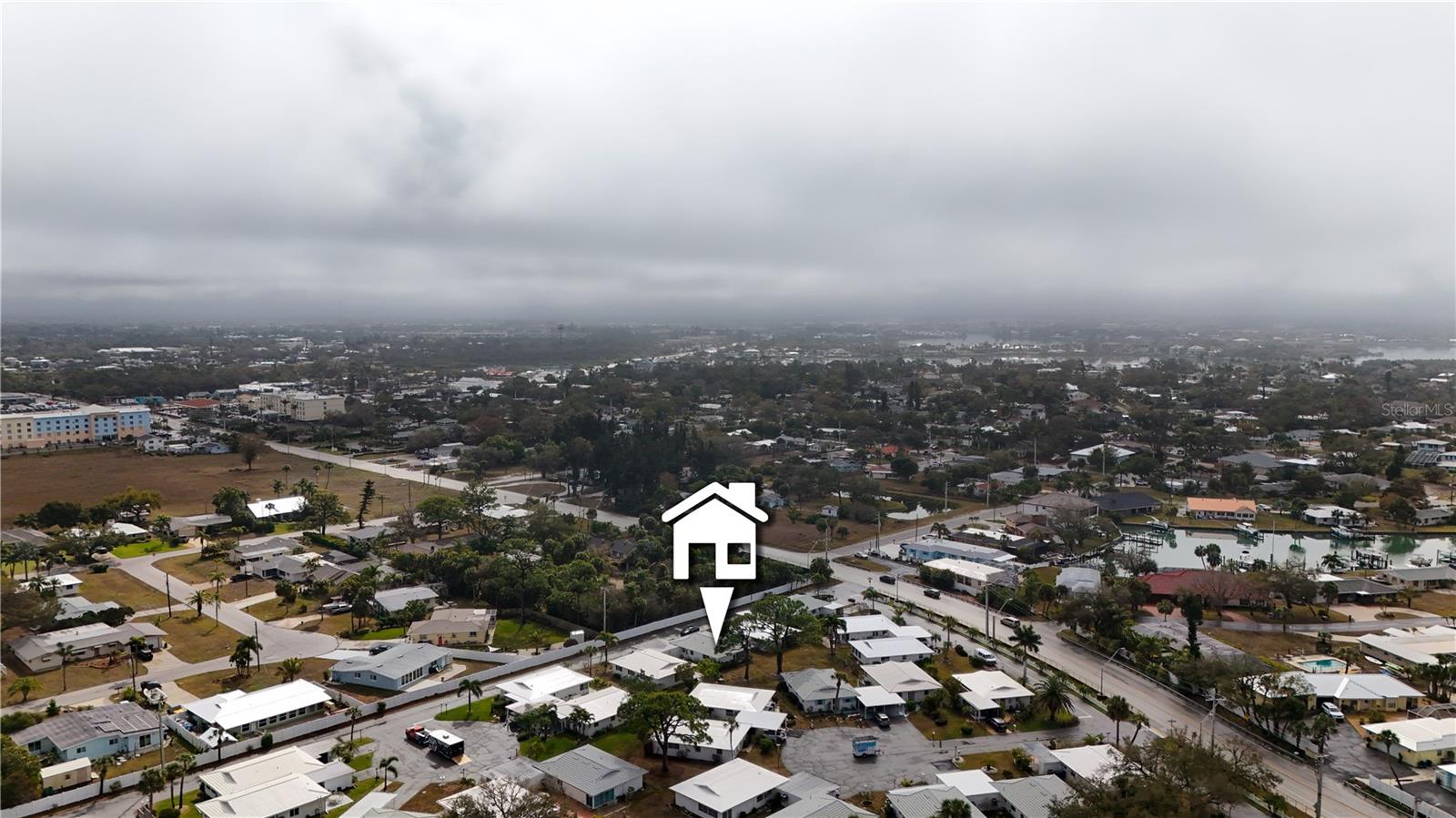 Image 32 of 35 For 216 Fair Winds Drive 216