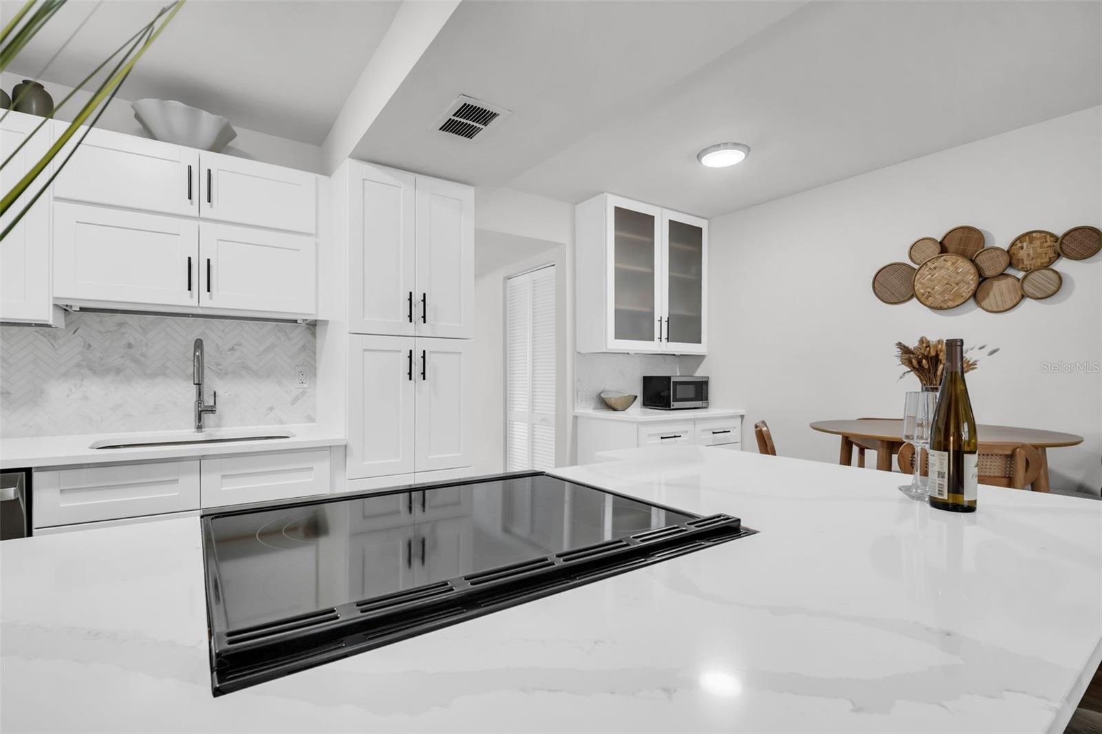 Image 11 of 34 For 9715 Harrell Avenue 9