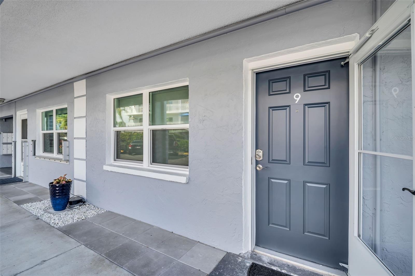 Image 4 of 34 For 9715 Harrell Avenue 9