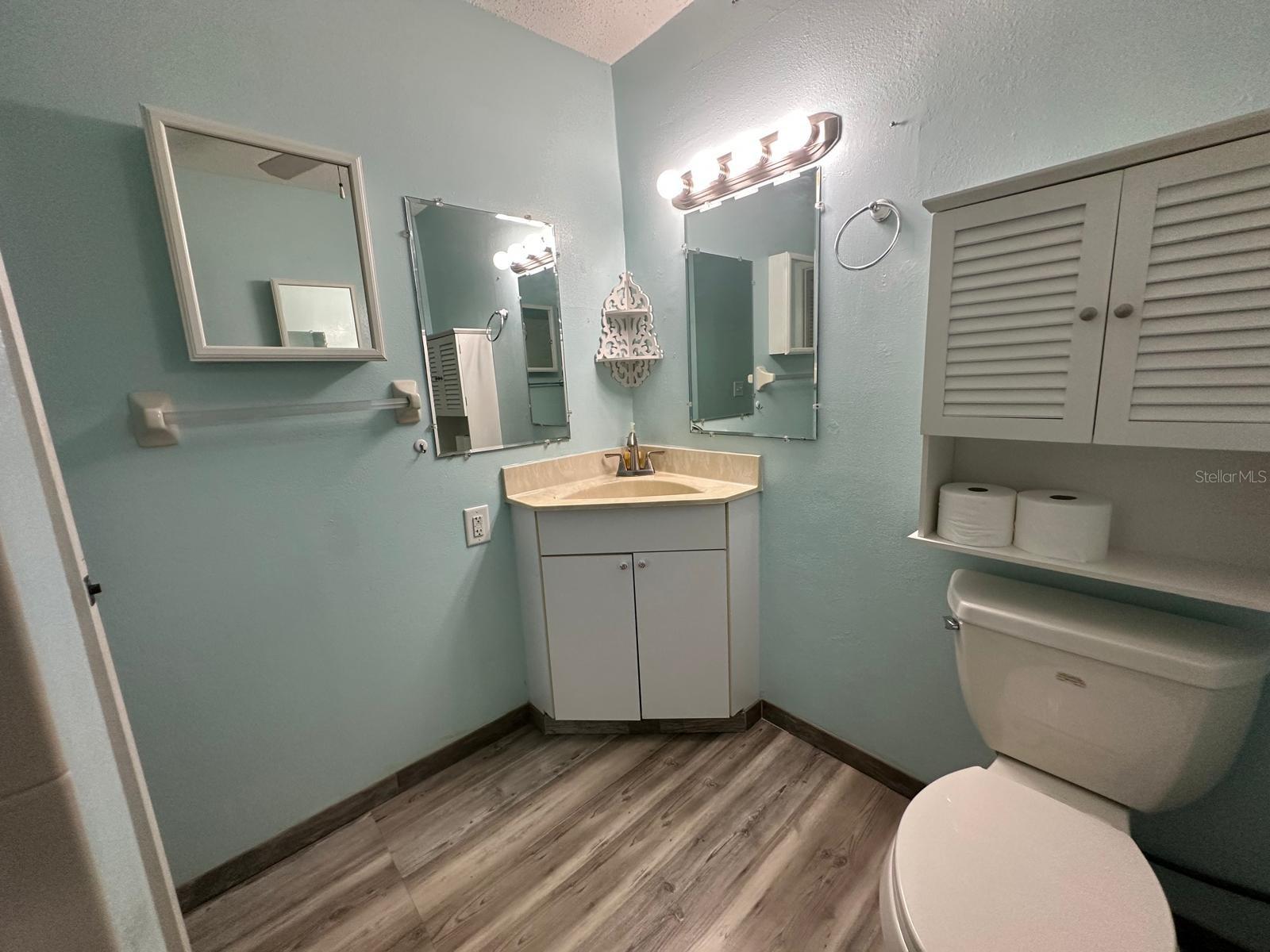 Image 6 of 21 For 5419 Sweetwater Terrace Circle 3-20