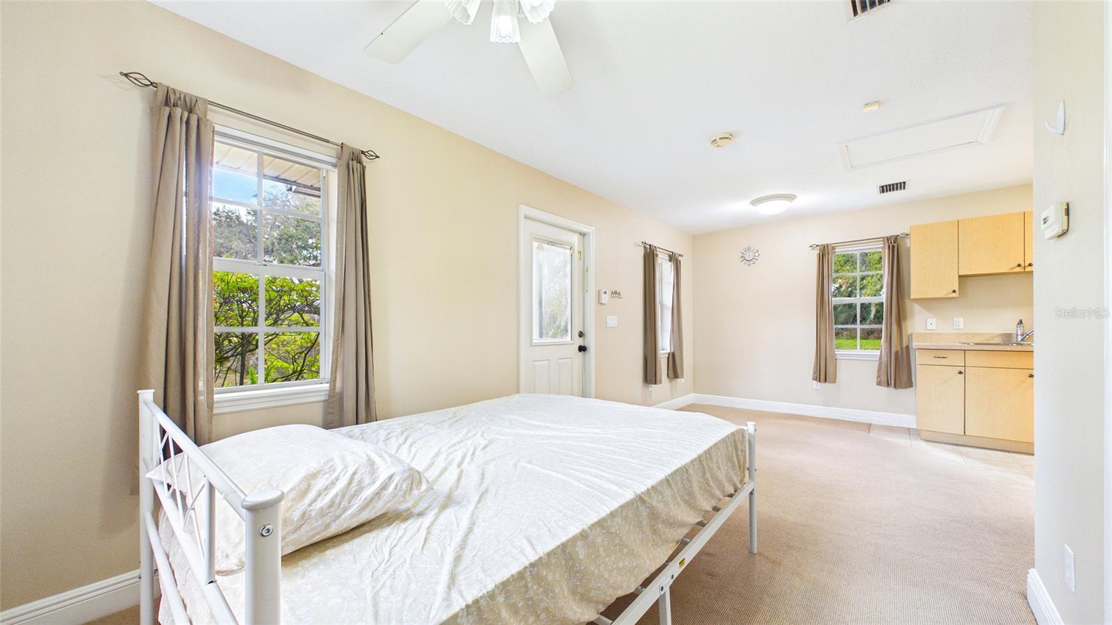 Image 10 of 15 For 12908 Star Country Lane B