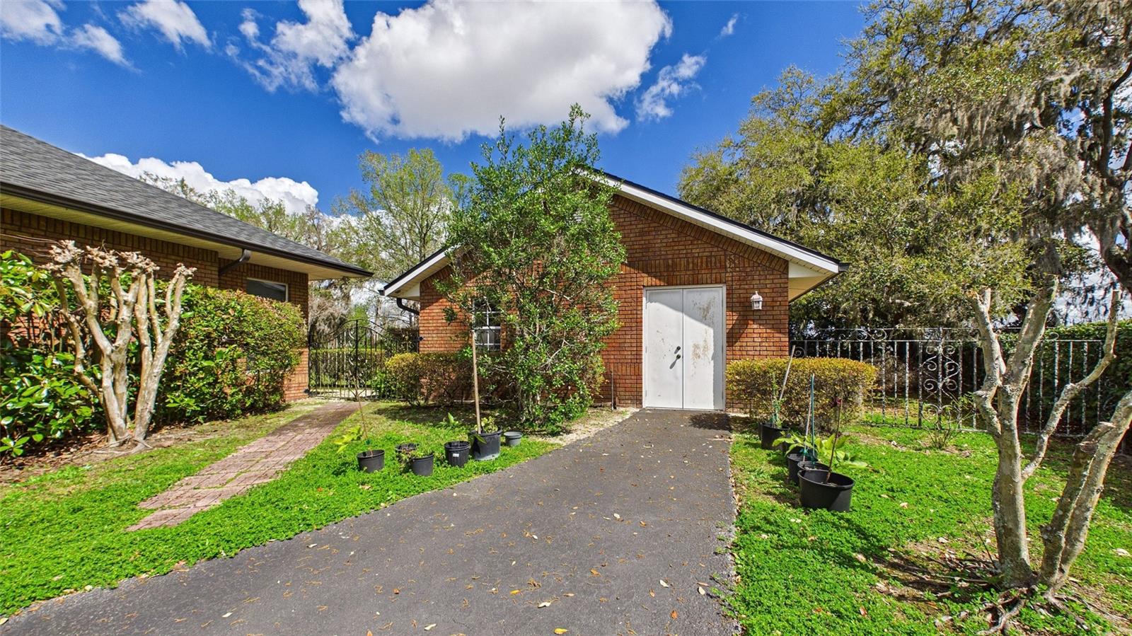 Image 14 of 15 For 12908 Star Country Lane B