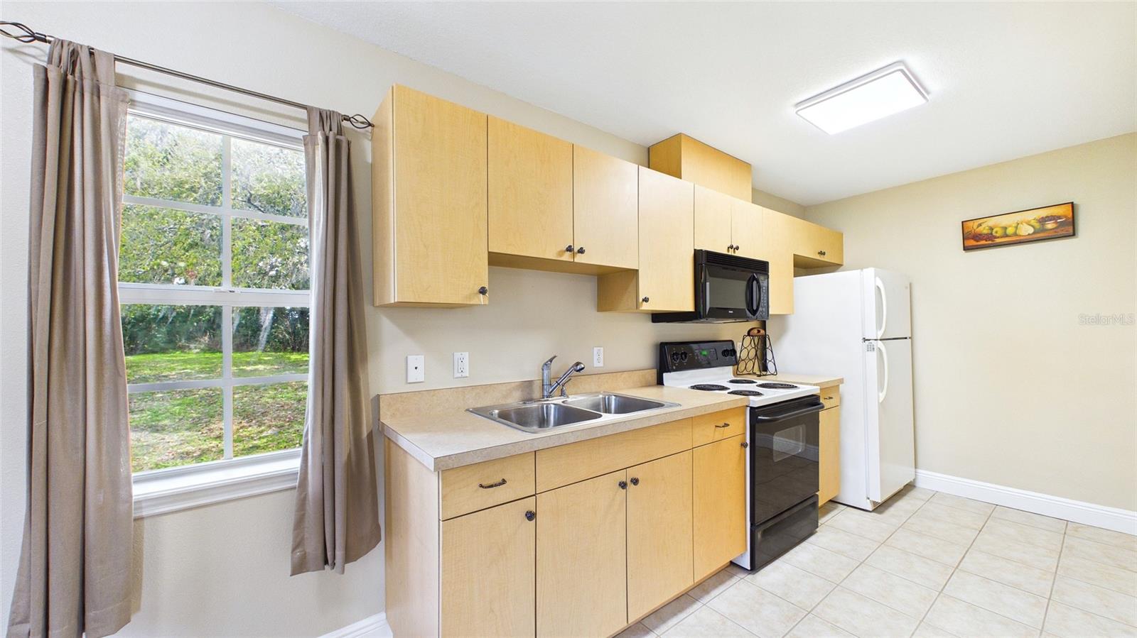 Image 2 of 15 For 12908 Star Country Lane B