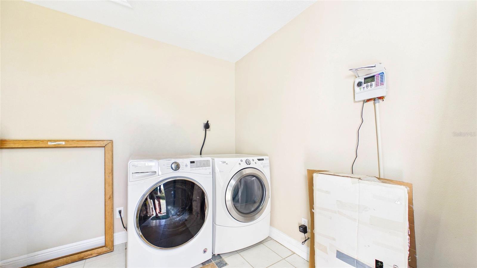 Image 4 of 15 For 12908 Star Country Lane B