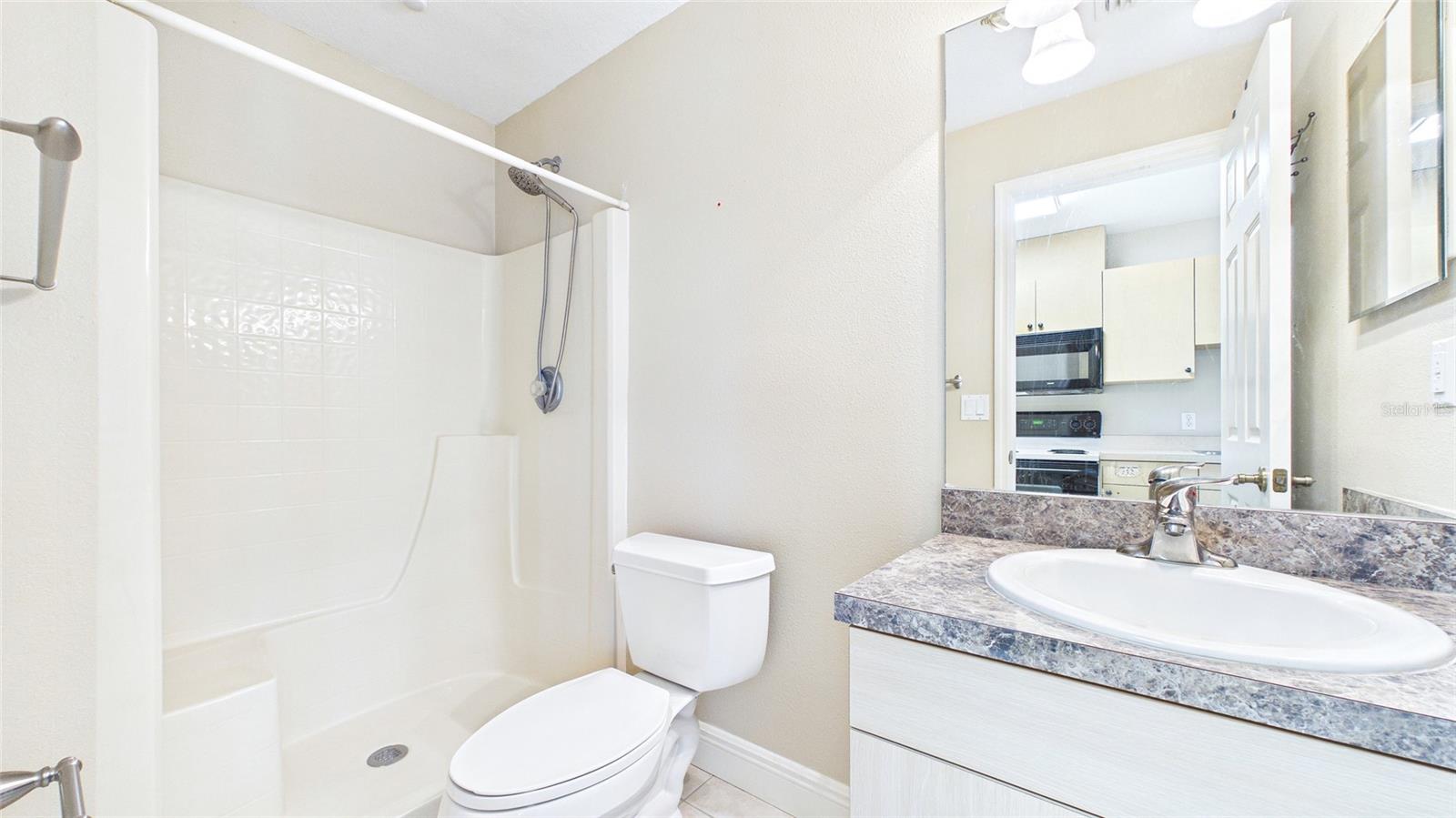 Image 6 of 15 For 12908 Star Country Lane B