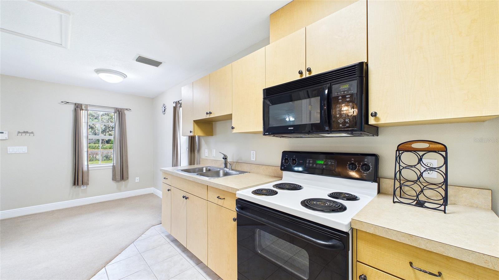 Image 8 of 15 For 12908 Star Country Lane B