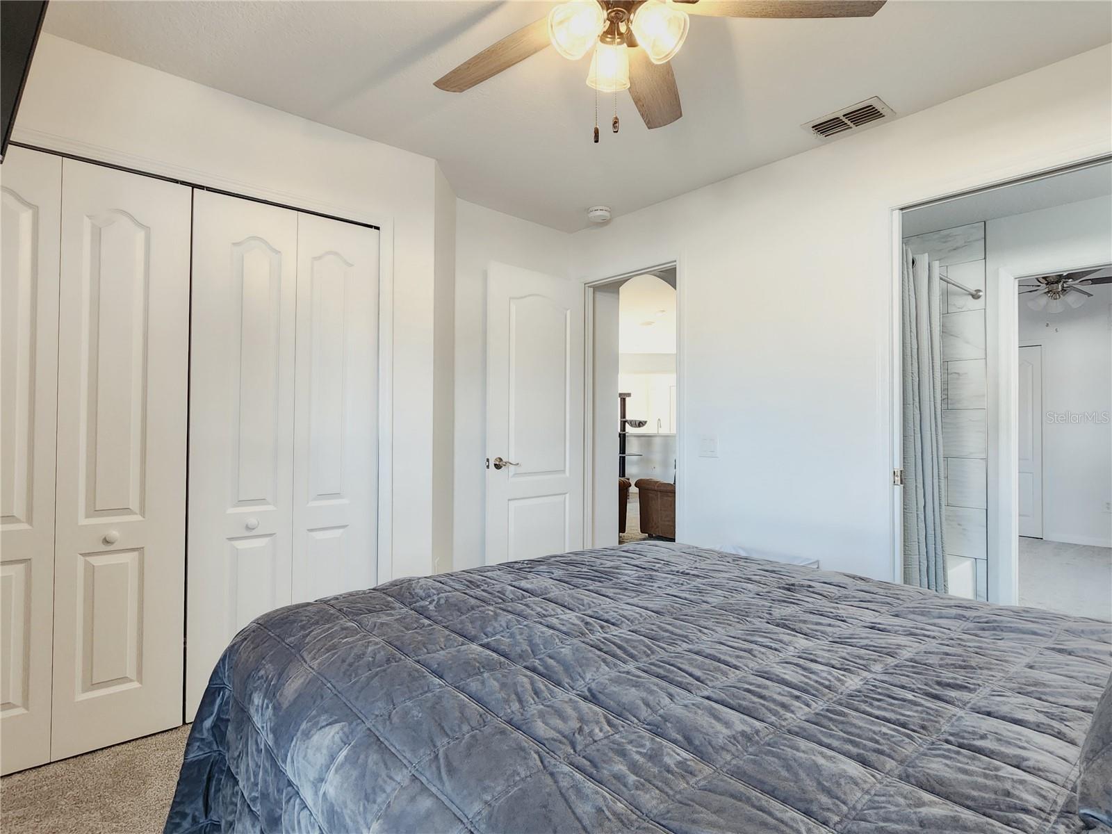 Listing photo id 33 for 1426 Appleton Place