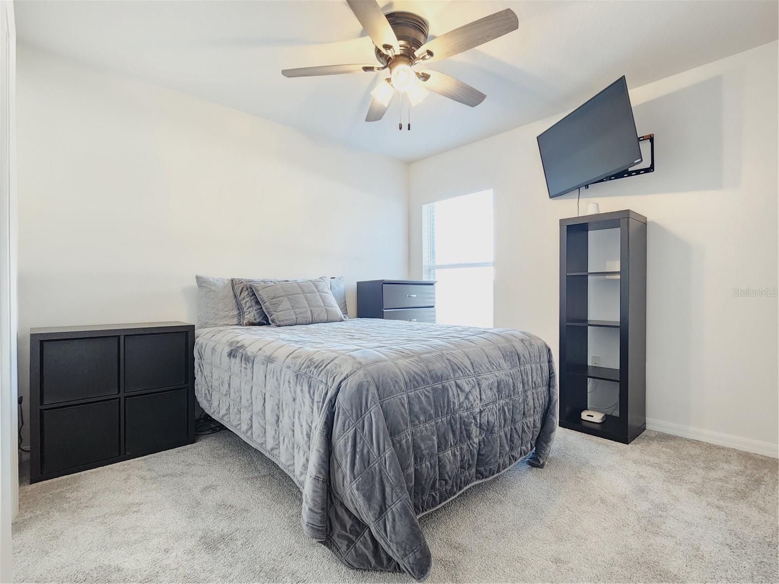 Listing photo id 36 for 1426 Appleton Place