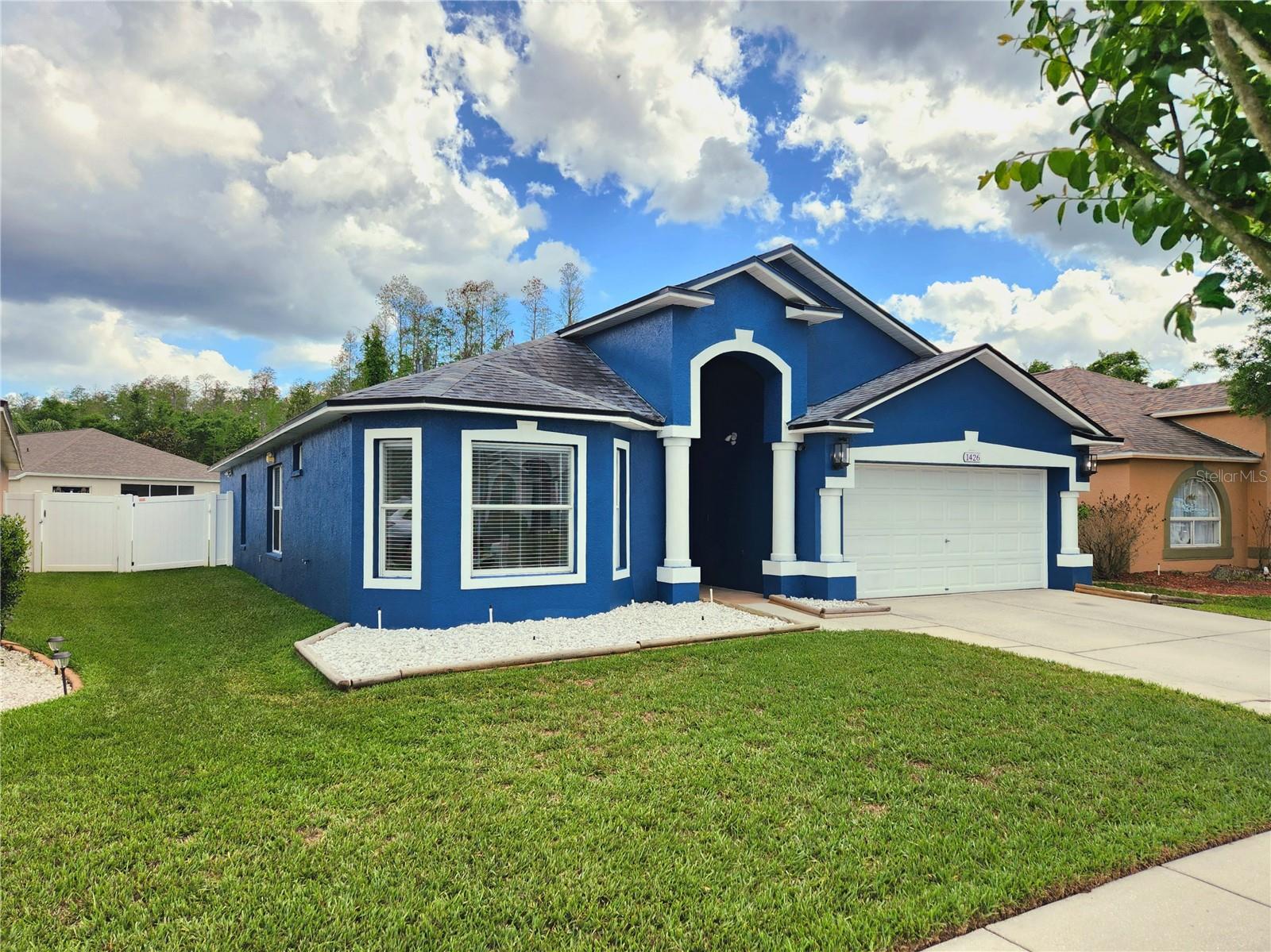 Listing photo id 40 for 1426 Appleton Place