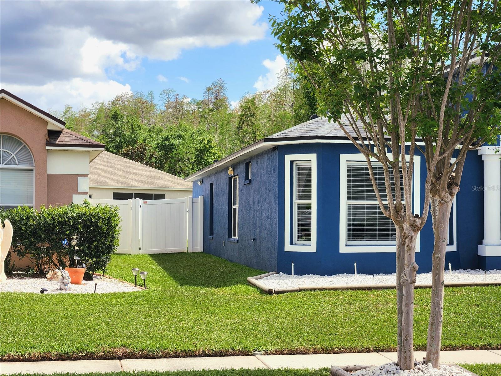 Listing photo id 41 for 1426 Appleton Place