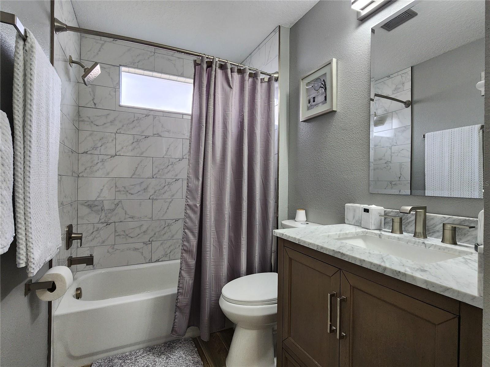 Listing photo id 6 for 1426 Appleton Place