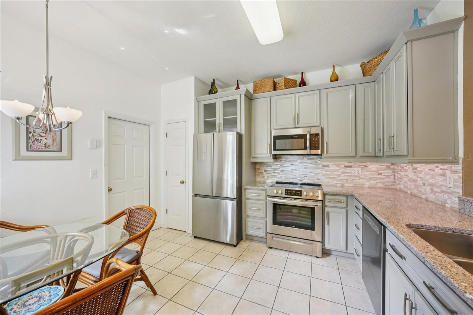 Image 27 of 51 For 2609 Chelsea Manor Boulevard