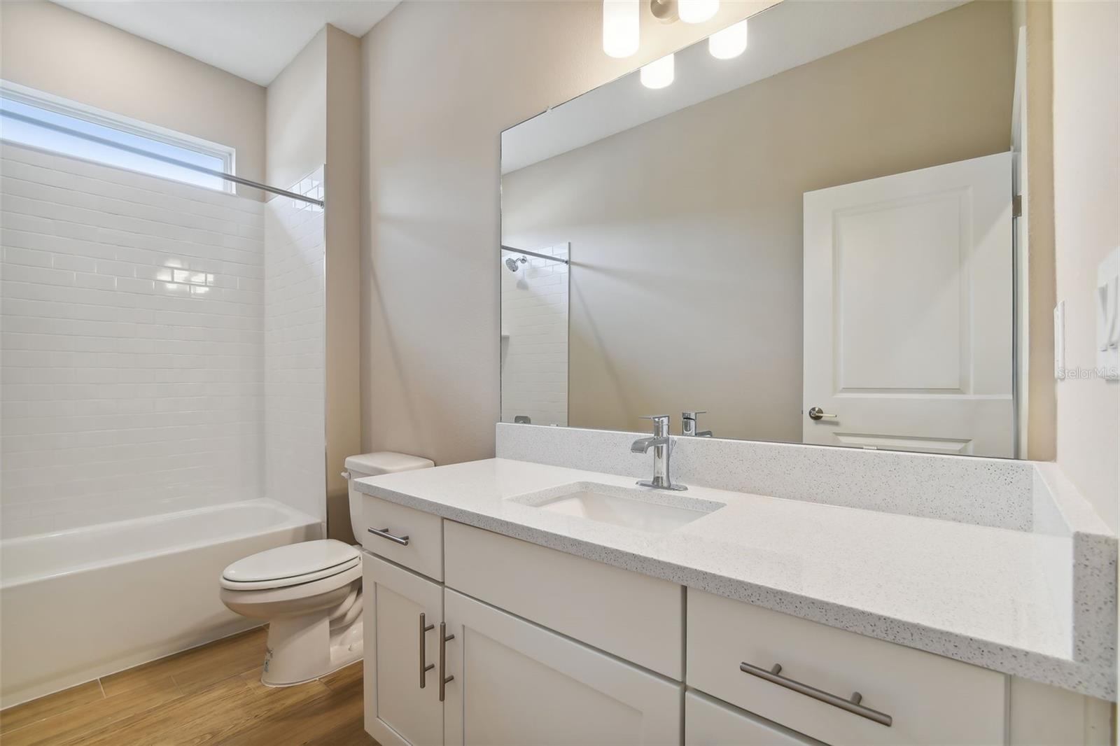 Image 19 of 33 For 5010 22nd Street N