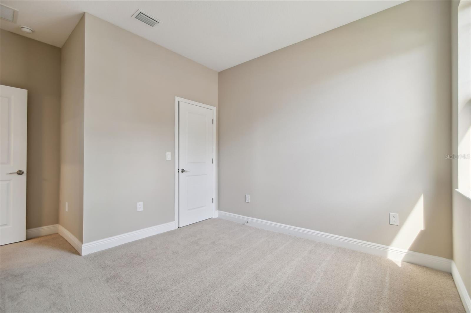 Image 22 of 33 For 5010 22nd Street N