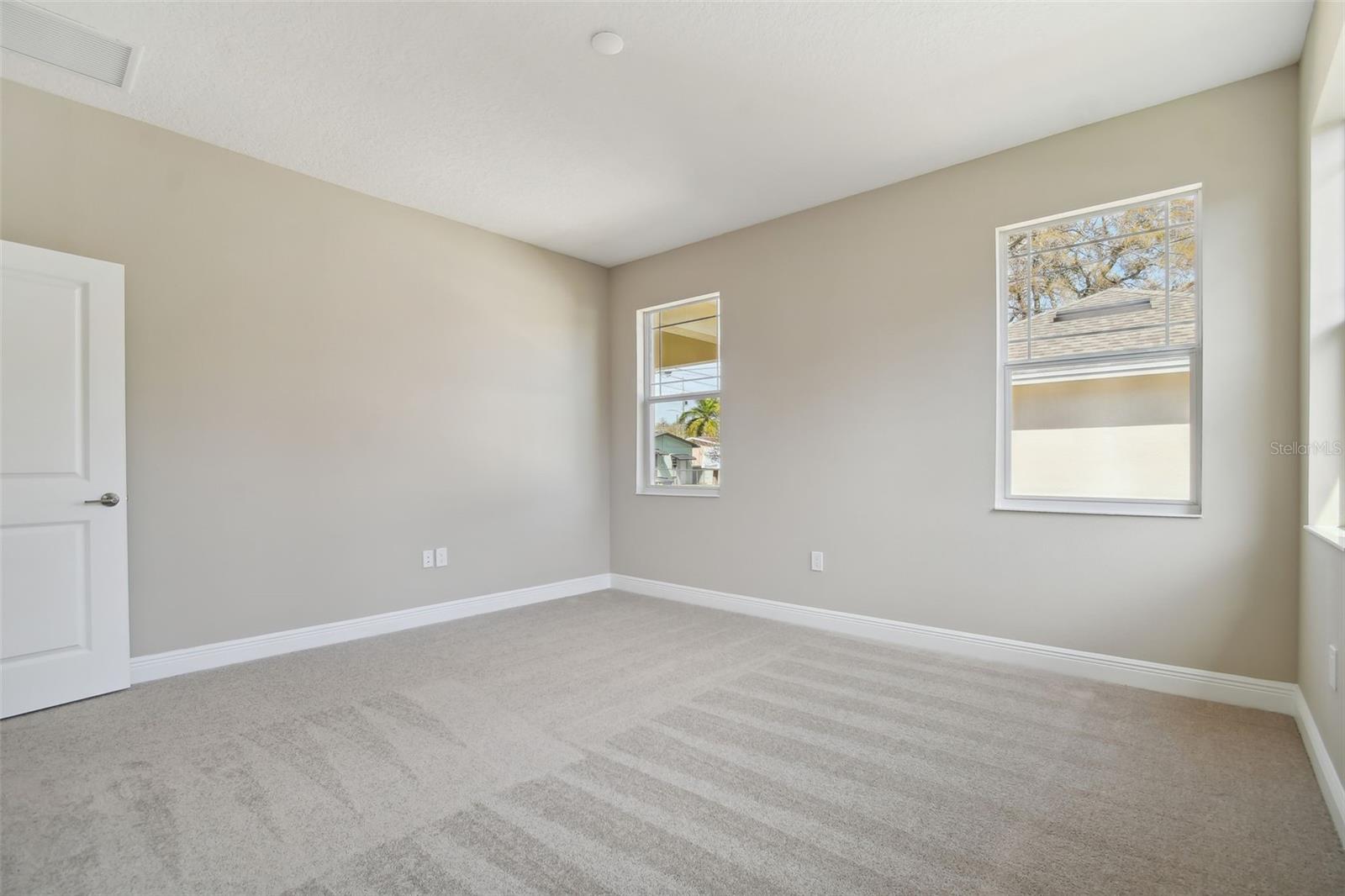 Image 29 of 33 For 5010 22nd Street N