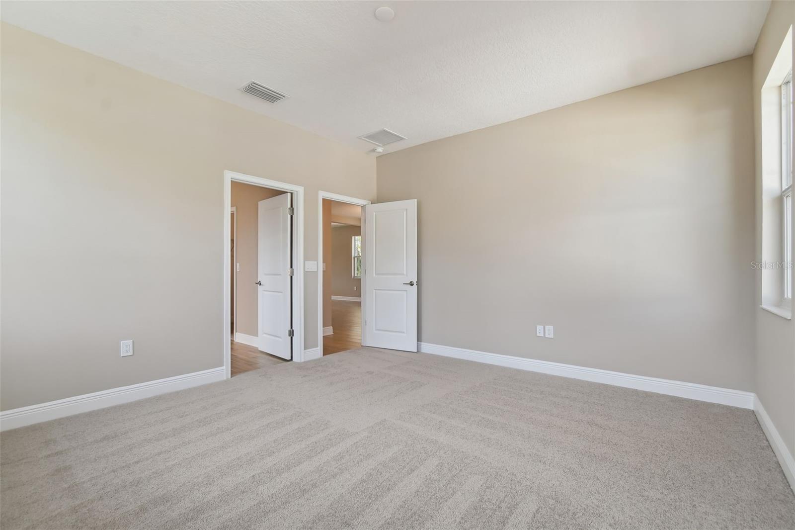 Image 30 of 33 For 5010 22nd Street N