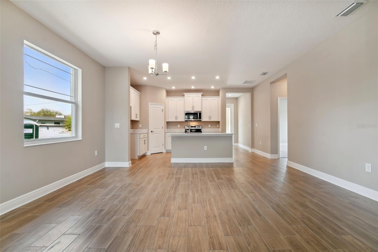 Image 4 of 33 For 5010 22nd Street N