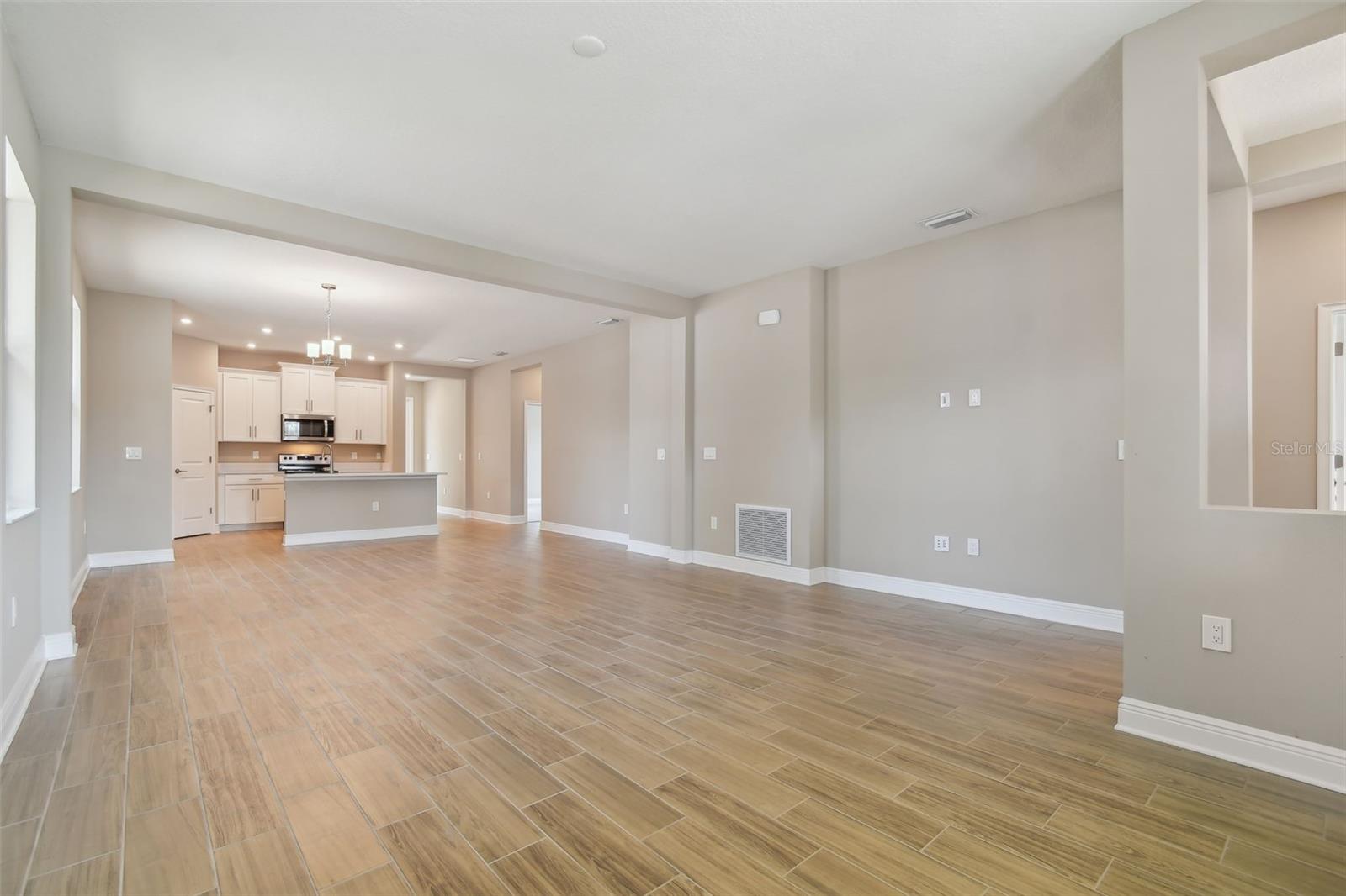 Image 5 of 33 For 5010 22nd Street N