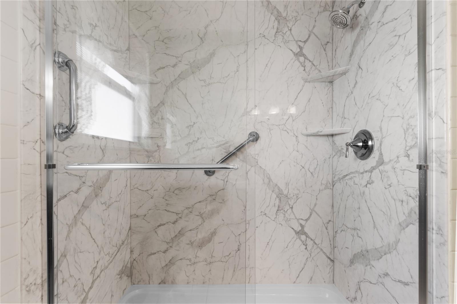 Image 26 of 57 For 13565 86th Avenue