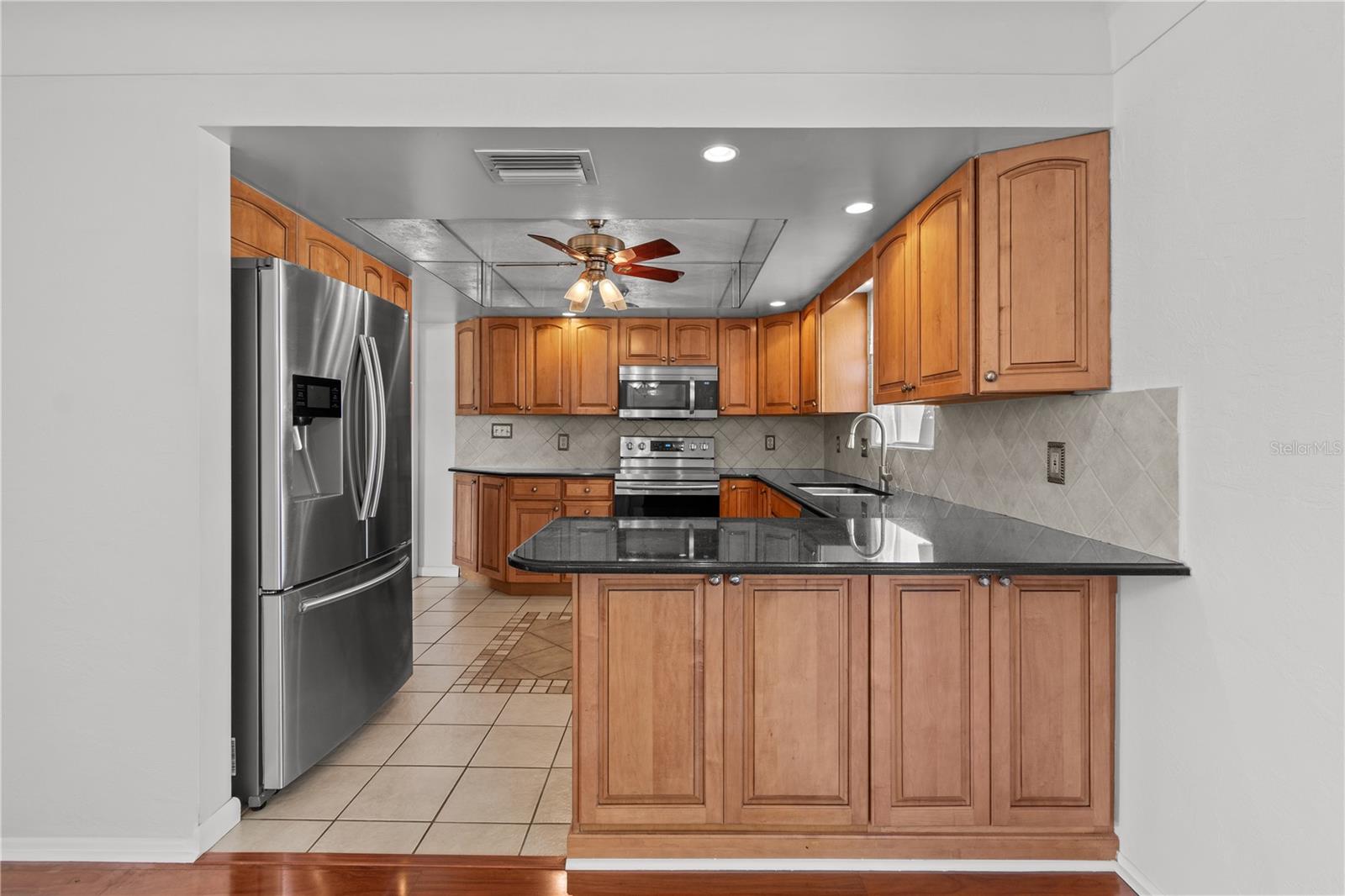 Image 38 of 57 For 13565 86th Avenue