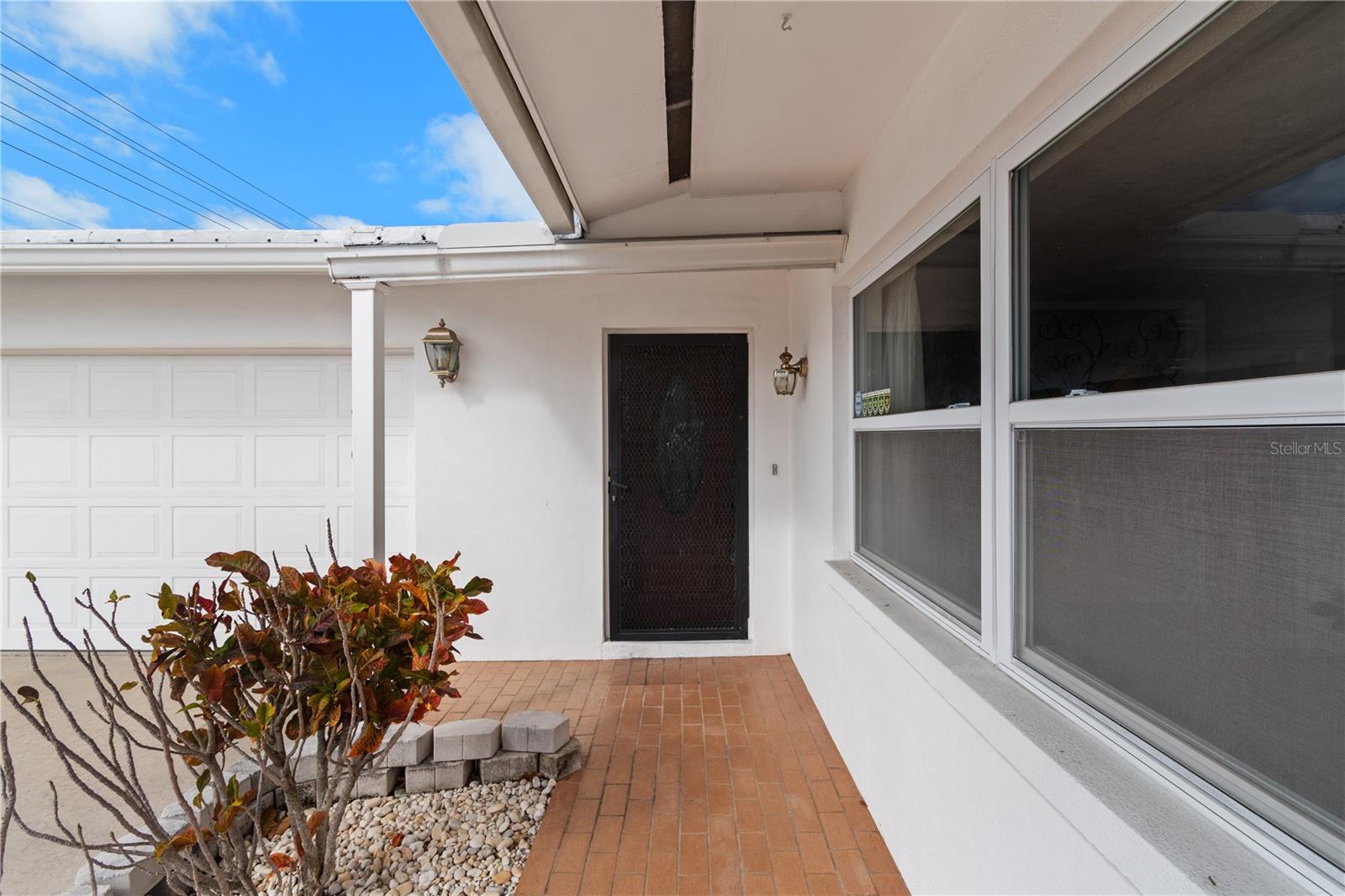 Image 8 of 57 For 13565 86th Avenue