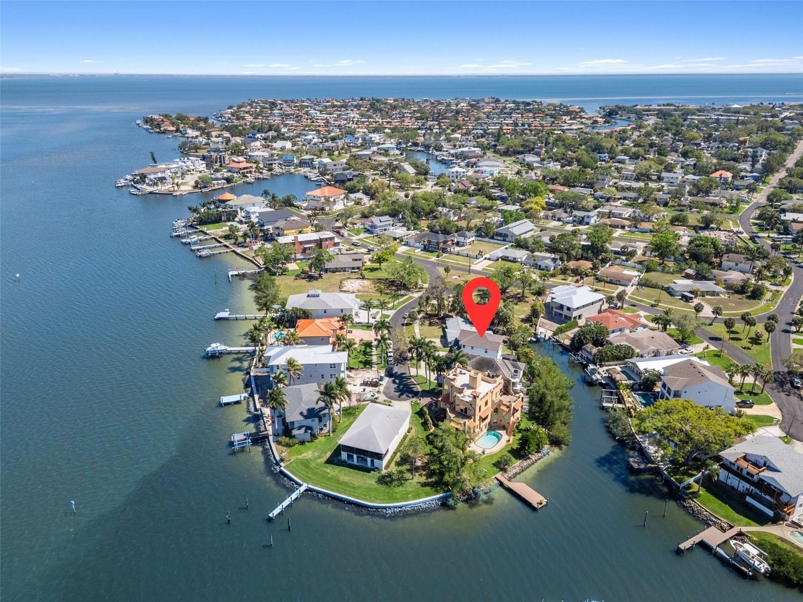 Listing photo id 13 for 1811 Bayou Grande Boulevard Ne