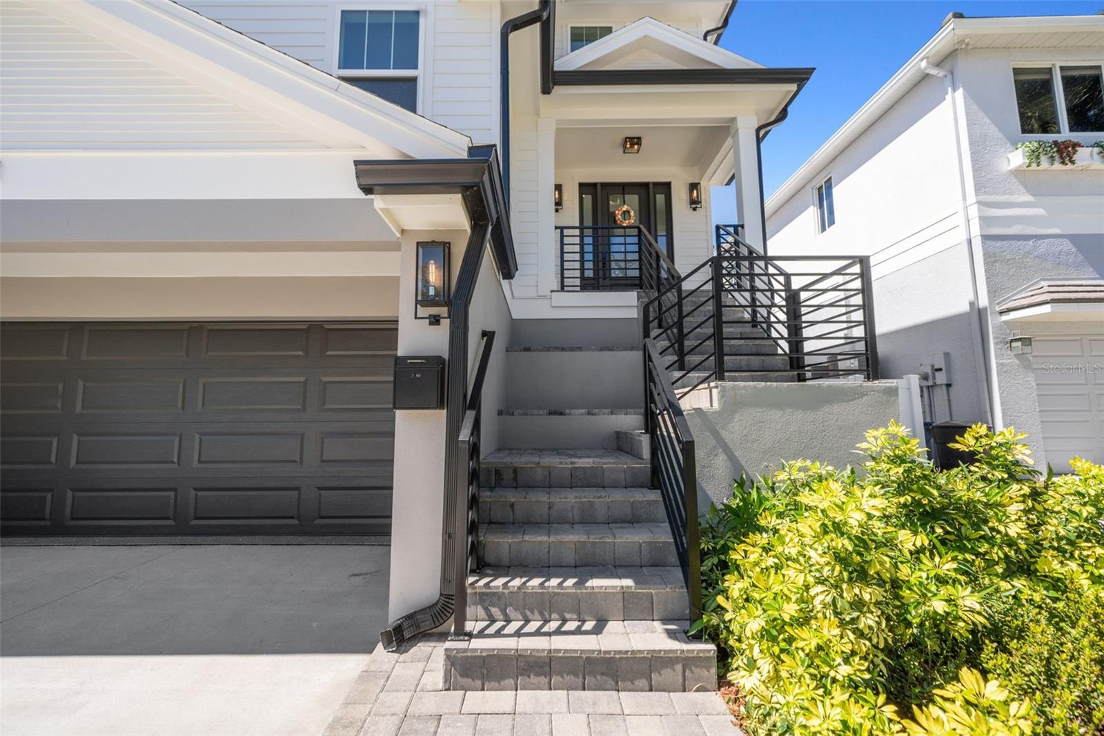 Listing photo id 15 for 1811 Bayou Grande Boulevard Ne