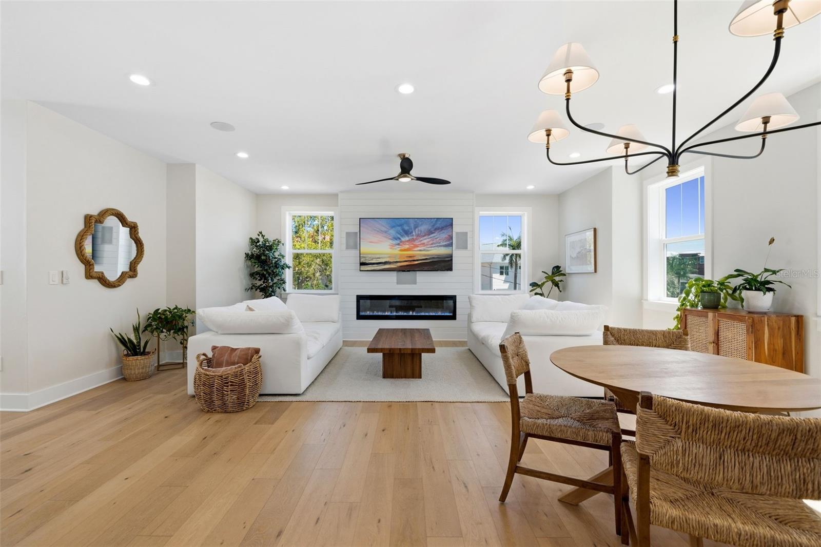 Listing photo id 20 for 1811 Bayou Grande Boulevard Ne