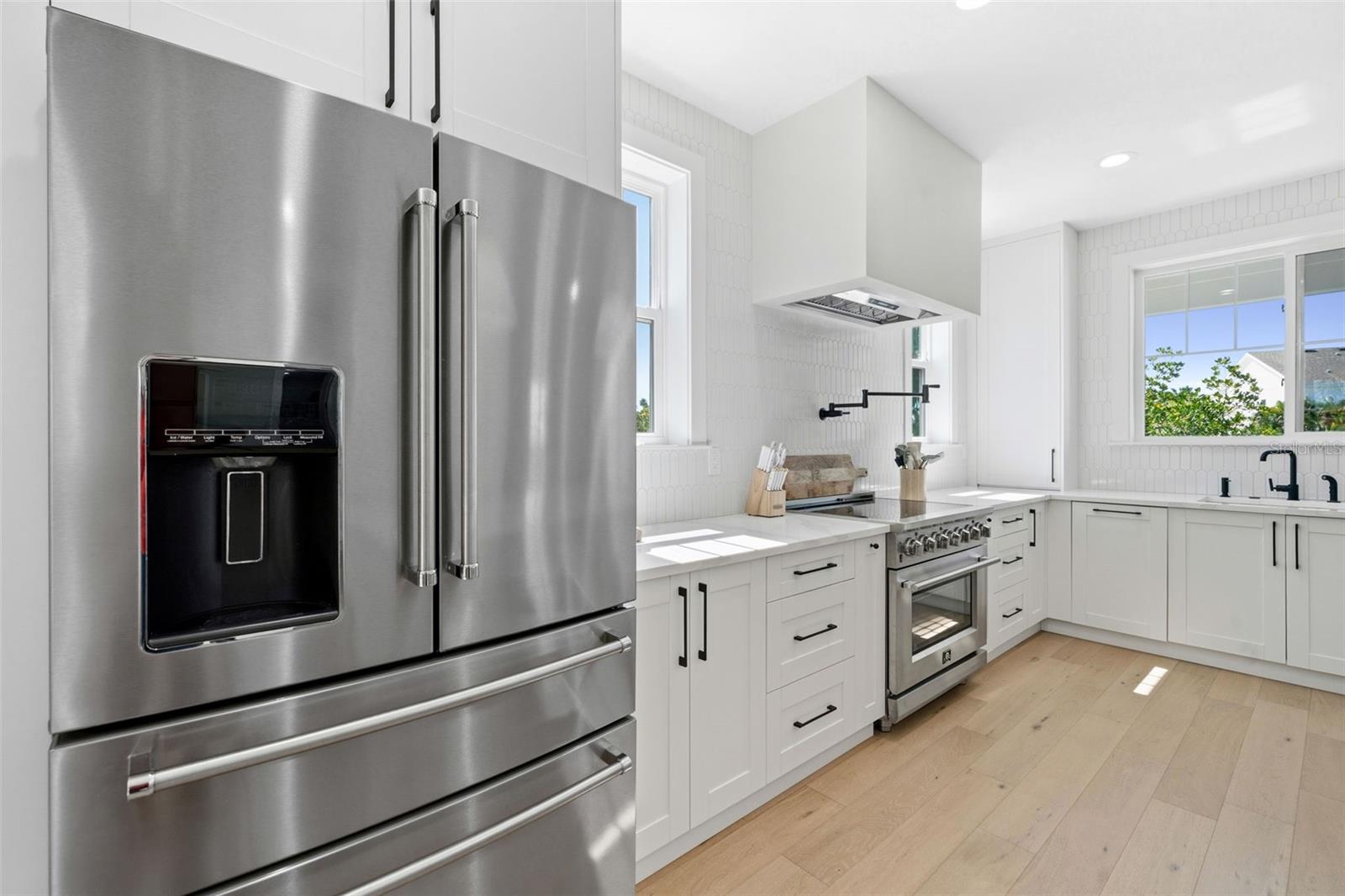 Listing photo id 35 for 1811 Bayou Grande Boulevard Ne