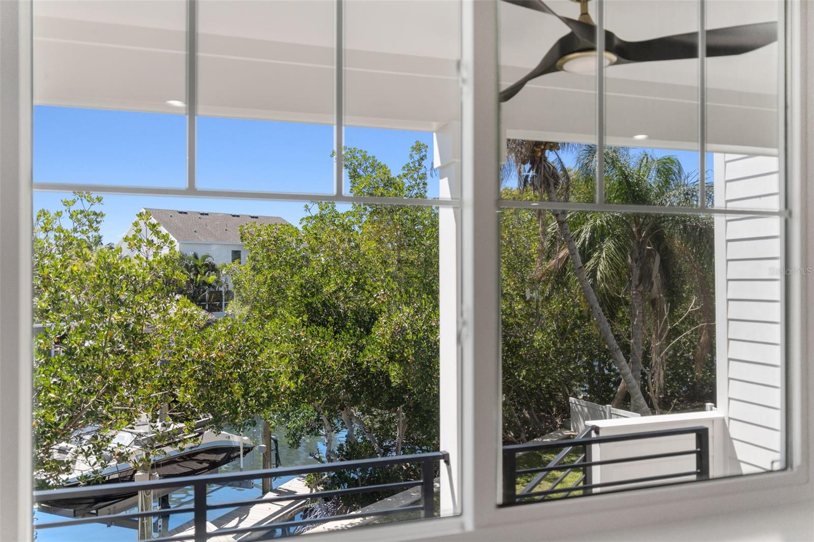 Listing photo id 36 for 1811 Bayou Grande Boulevard Ne