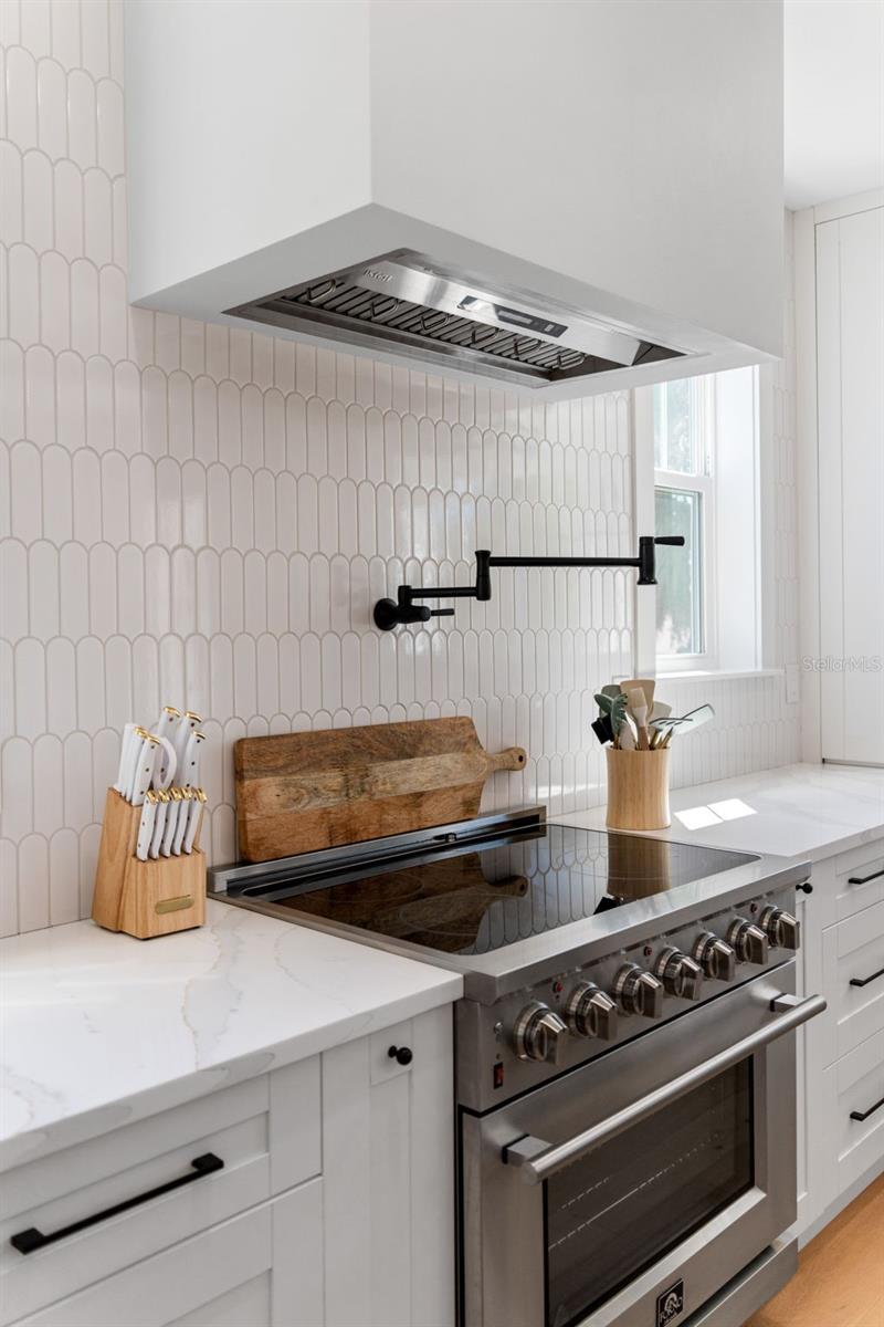 Listing photo id 38 for 1811 Bayou Grande Boulevard Ne