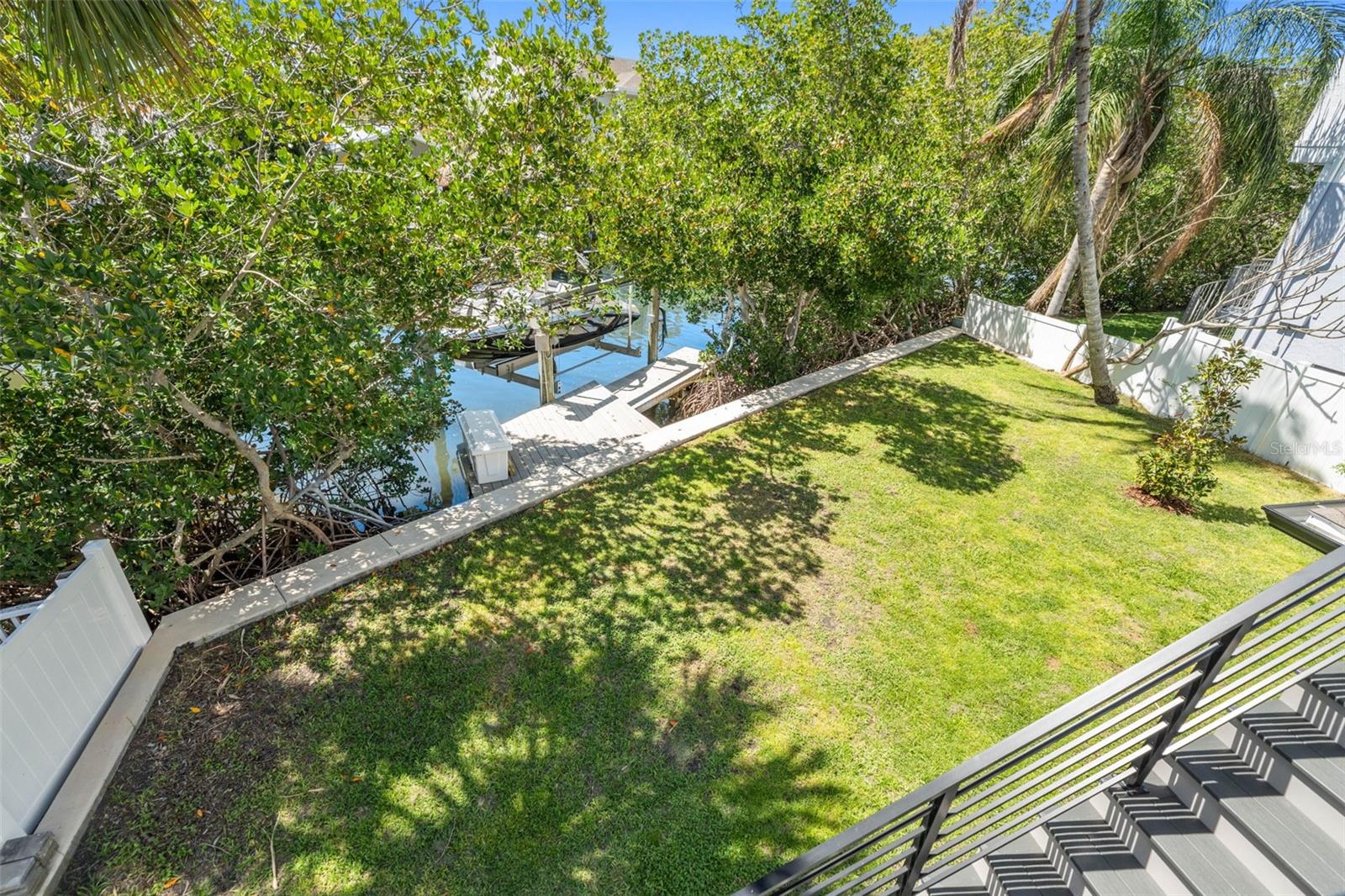 Listing photo id 42 for 1811 Bayou Grande Boulevard Ne