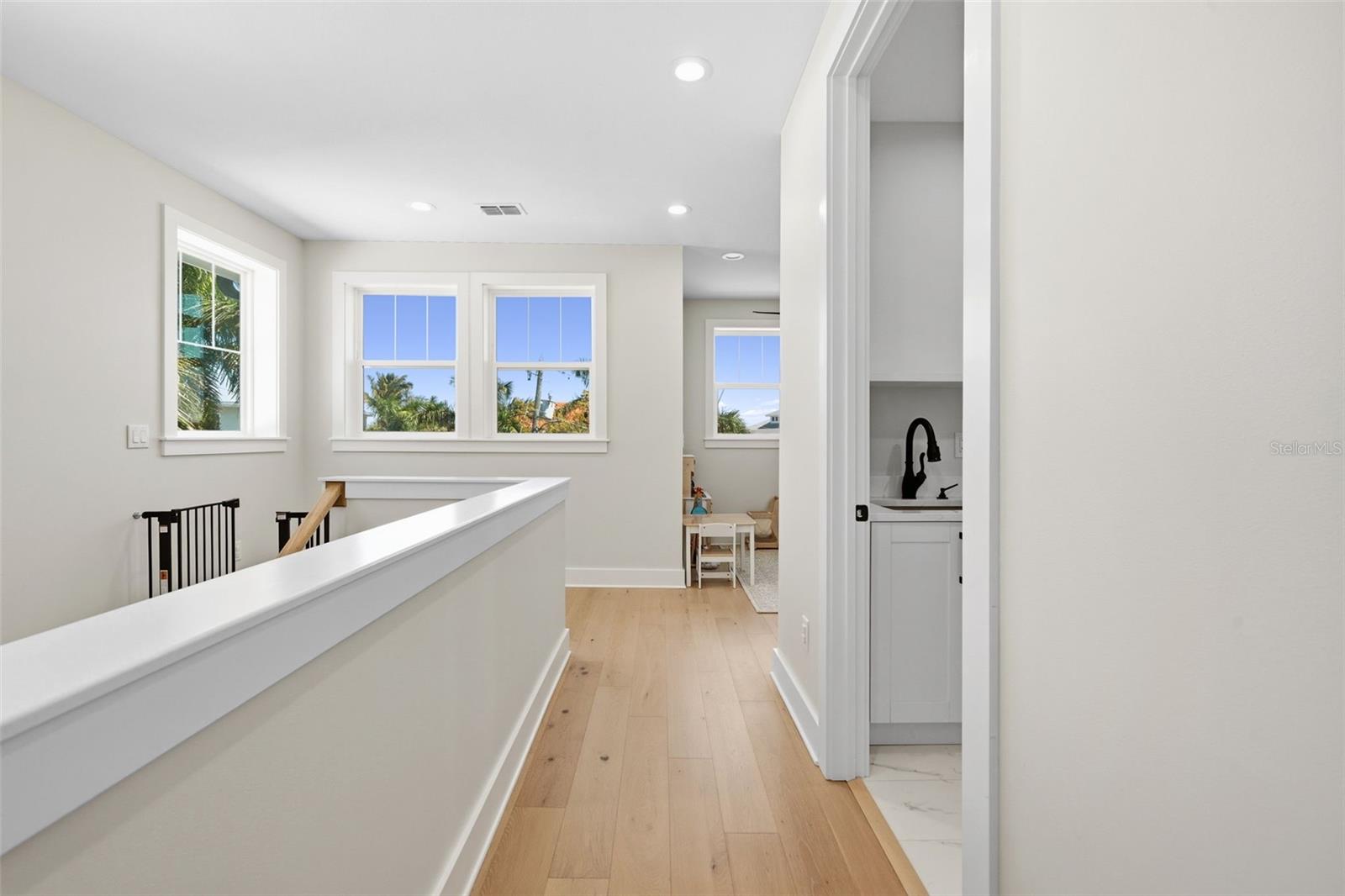 Listing photo id 64 for 1811 Bayou Grande Boulevard Ne