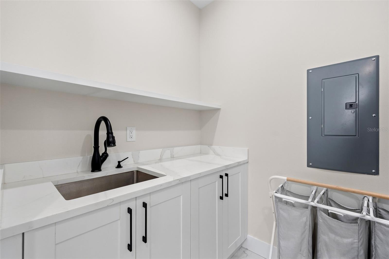 Listing photo id 66 for 1811 Bayou Grande Boulevard Ne