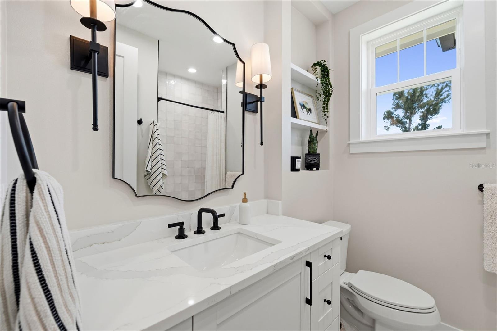 Listing photo id 73 for 1811 Bayou Grande Boulevard Ne