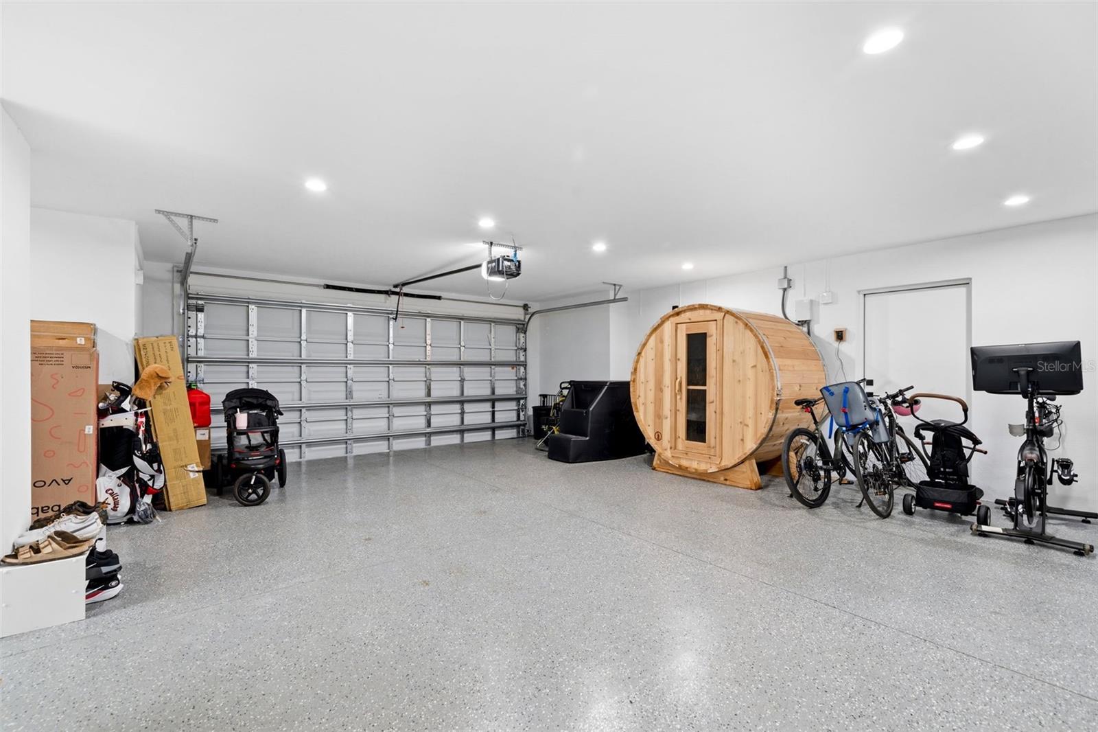 Listing photo id 78 for 1811 Bayou Grande Boulevard Ne