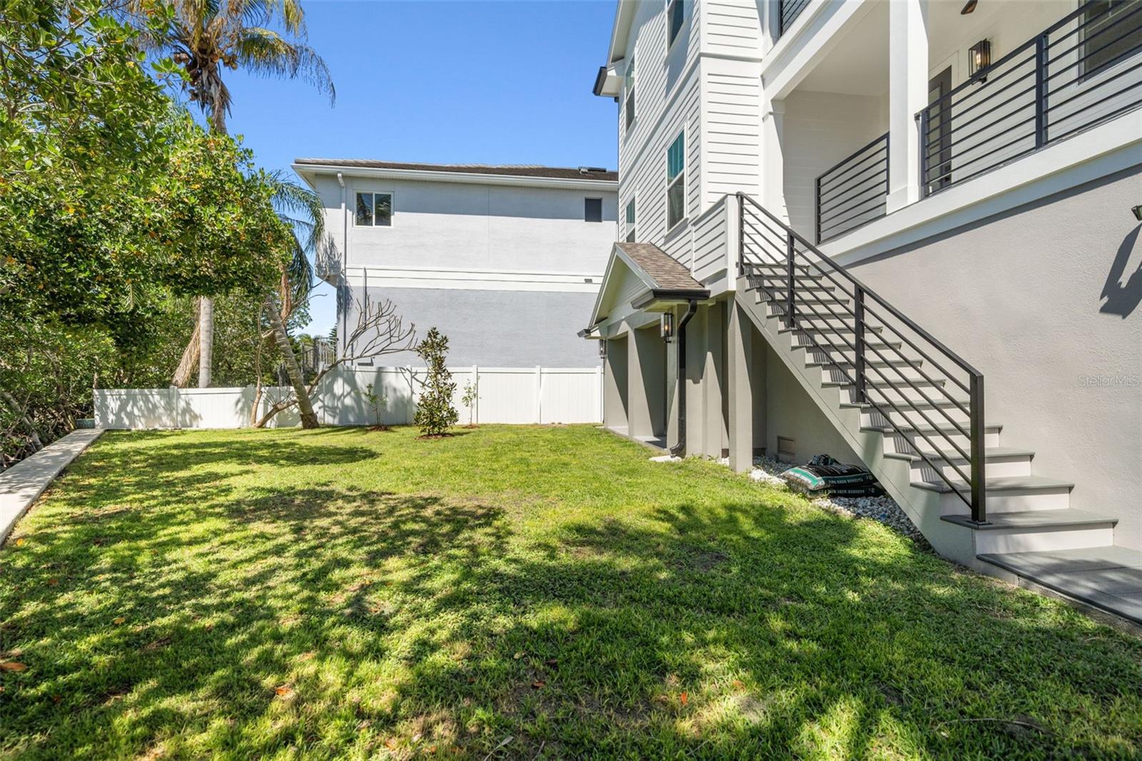 Listing photo id 83 for 1811 Bayou Grande Boulevard Ne