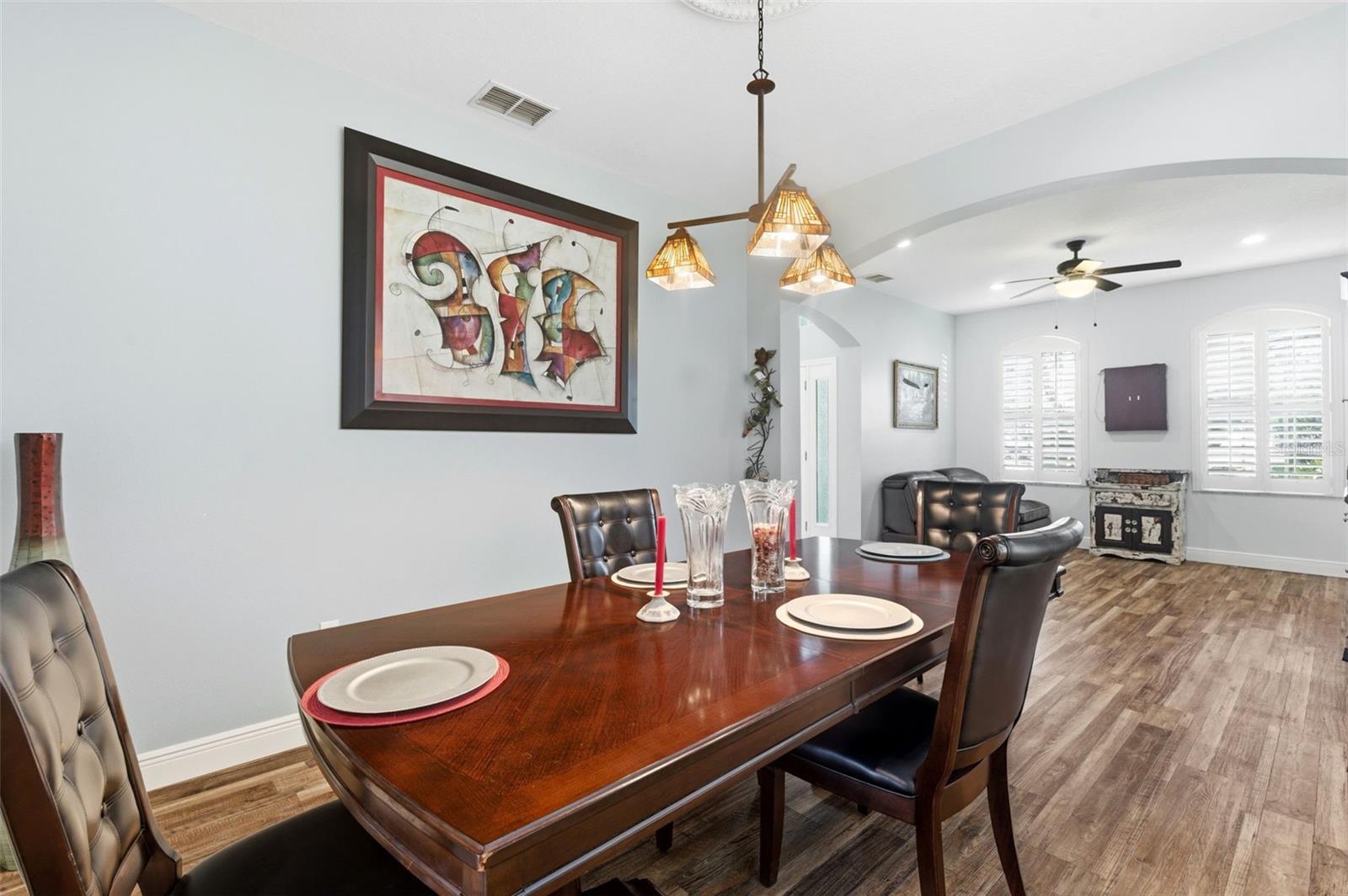 Listing photo id 10 for 8131 Lucidul Court