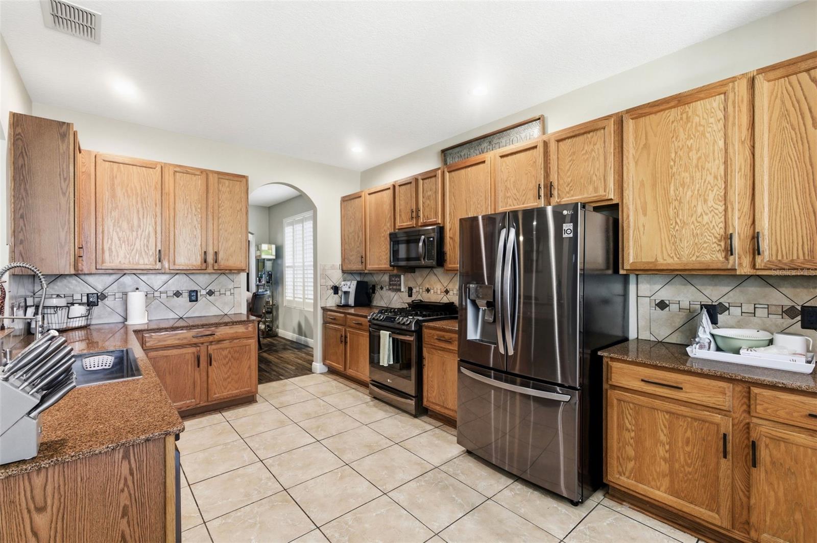 Listing photo id 17 for 8131 Lucidul Court