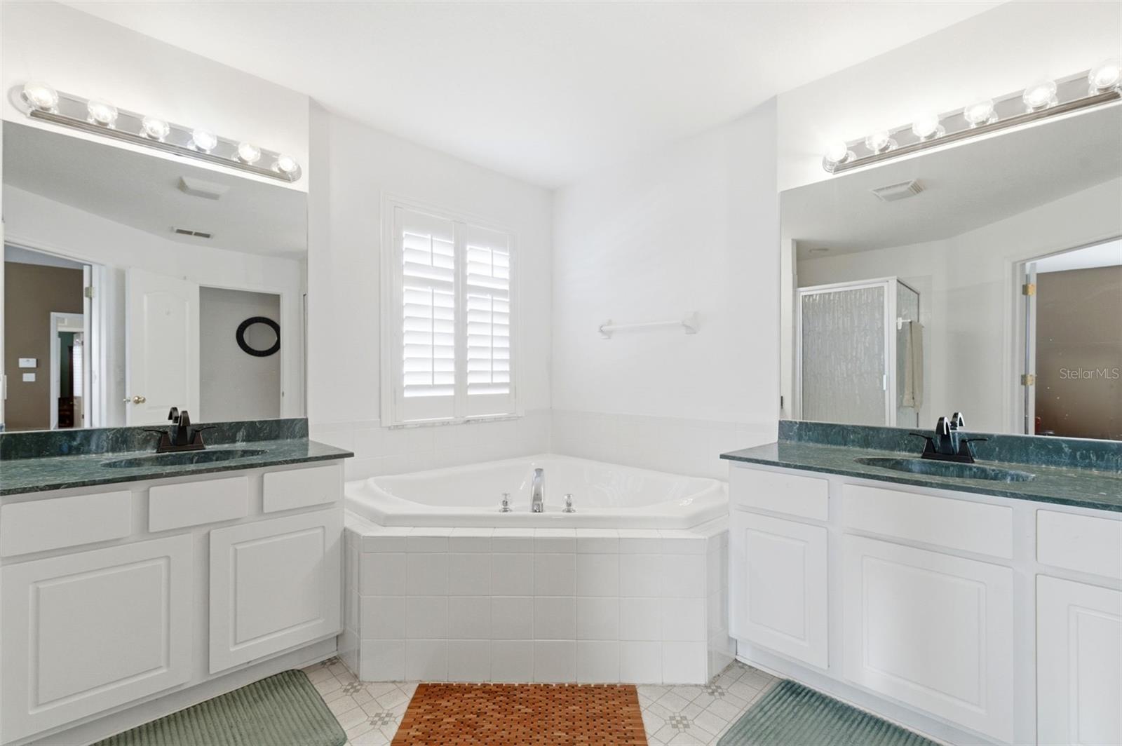 Listing photo id 44 for 8131 Lucidul Court